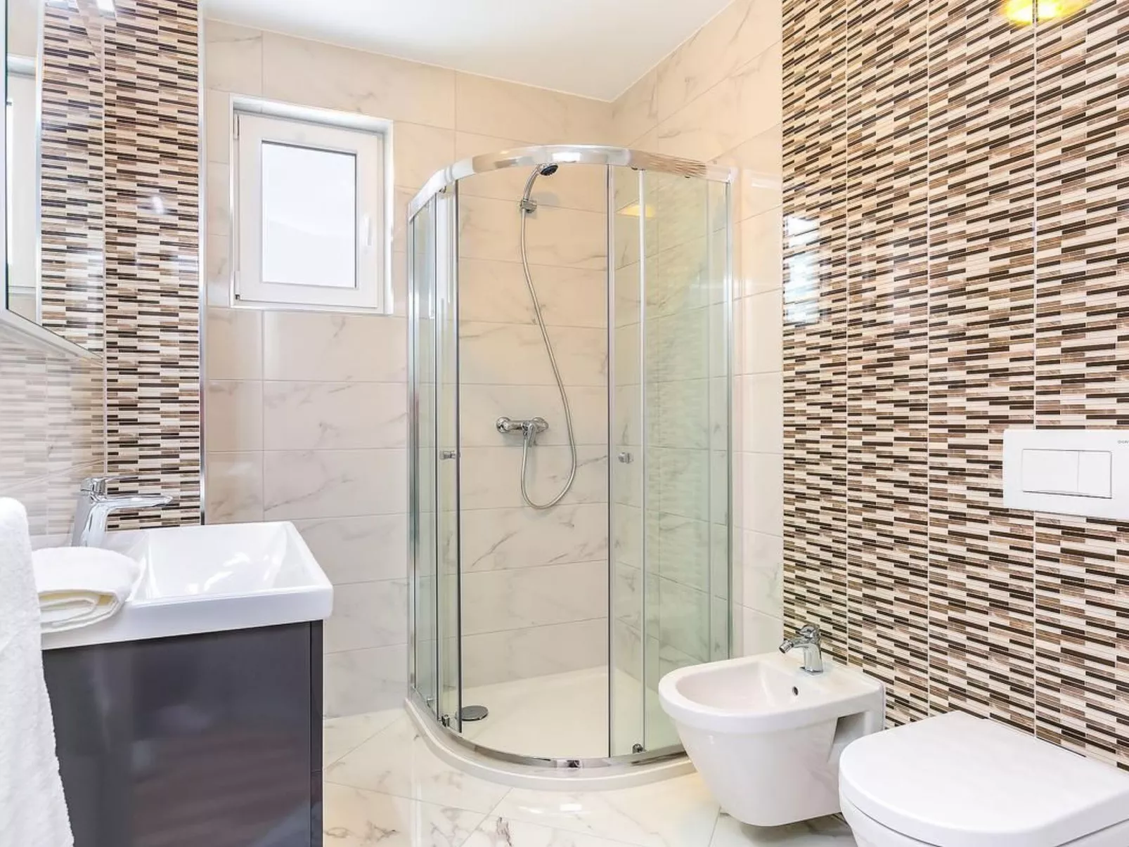 Wohnung mit Balkon-Image-tags.info