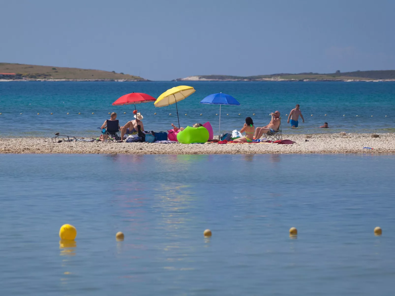 Ema Red mit Jacuzzi-Buiten