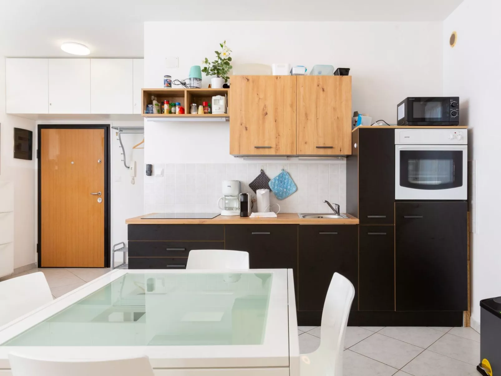 "Davorin" mit Balkon-Binnen