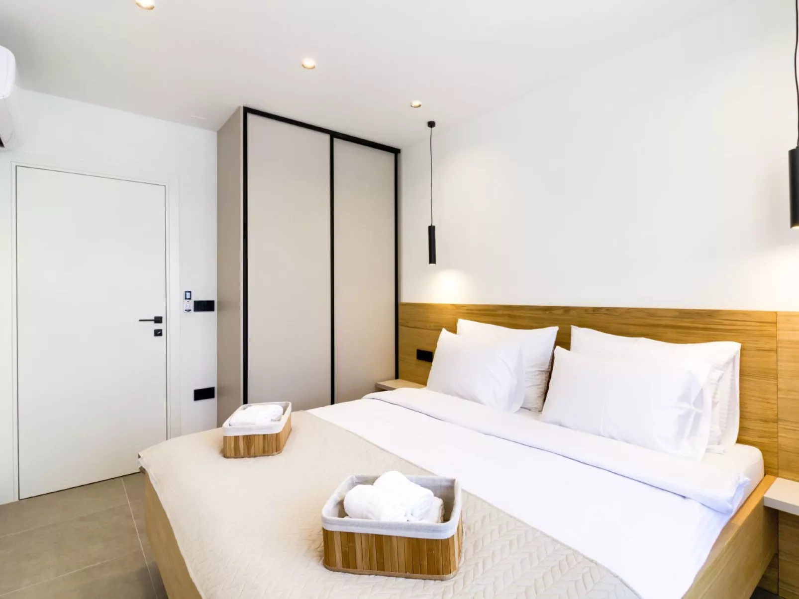 "Amore Bijeca - B1"-Binnen