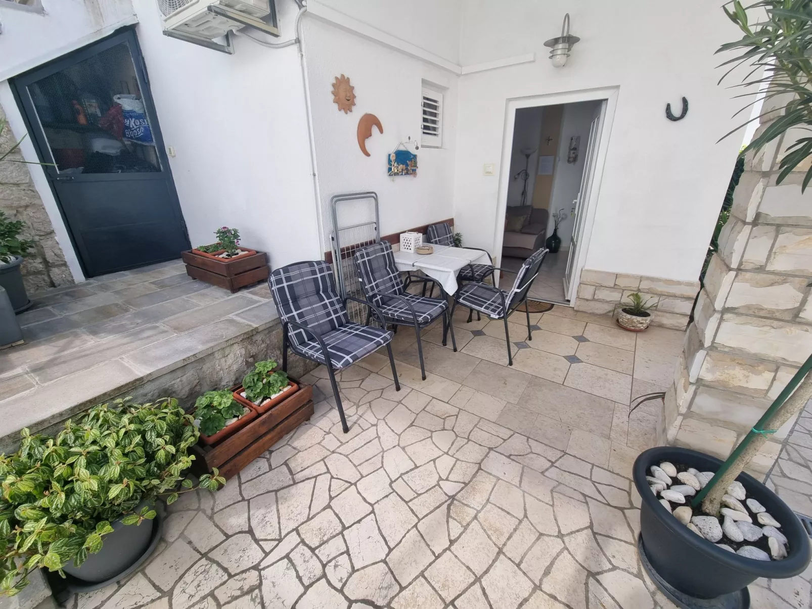 Wohnung in toller Lage, 10m vom Strand entfernt-Buiten