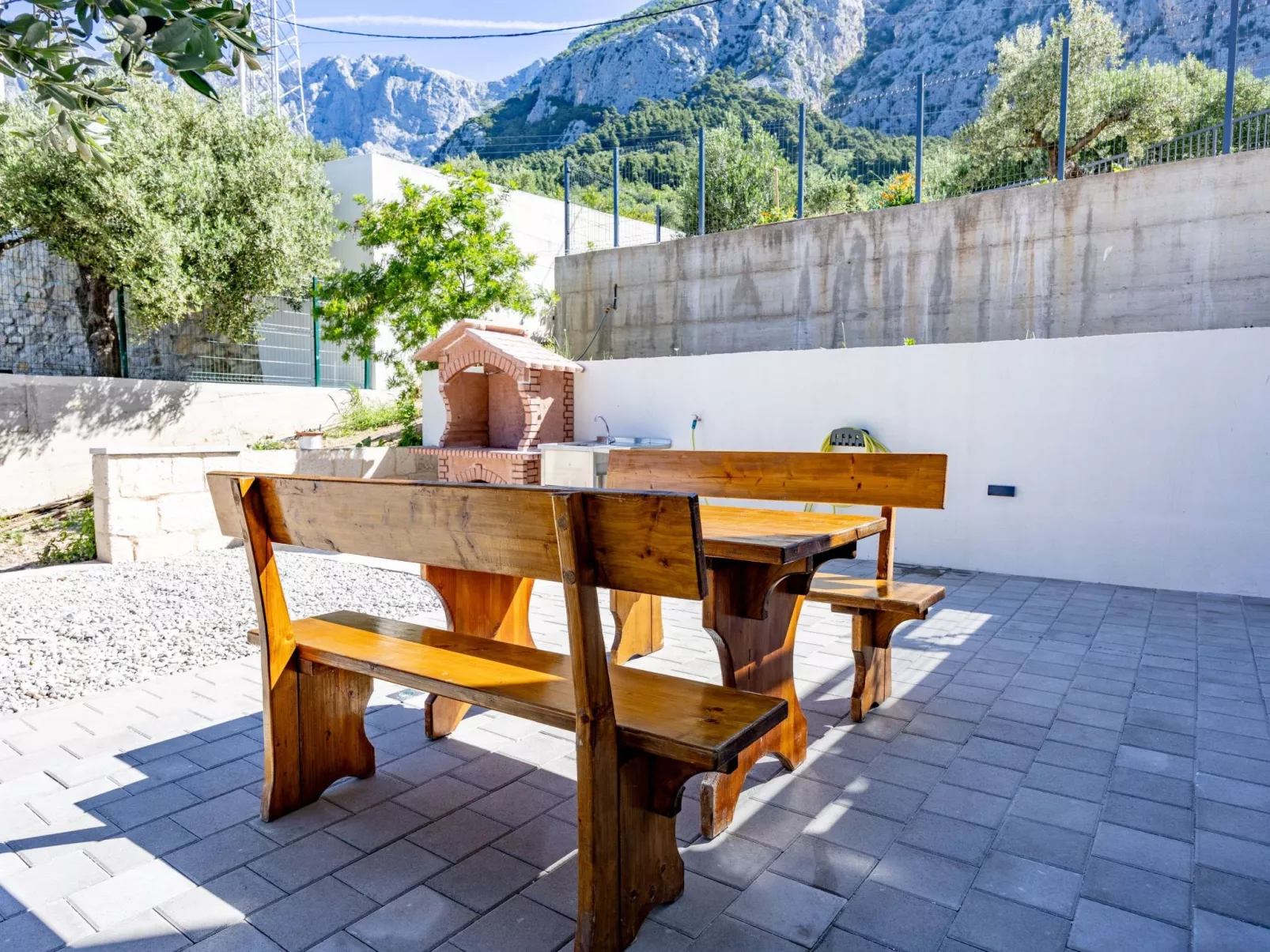 Apartman Ruzmarin-Buiten