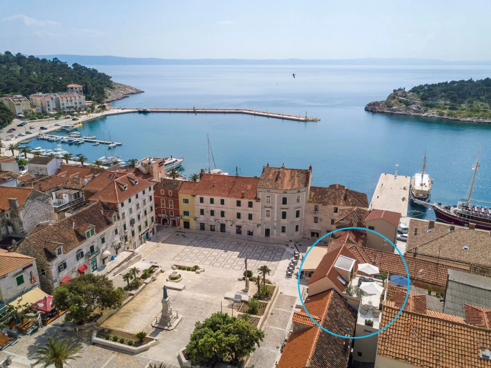 Für 6 Personen ca. 98 m&sup2; in Makarska, Dalmatien (Gespanschaft Split-Dalmat-Buiten