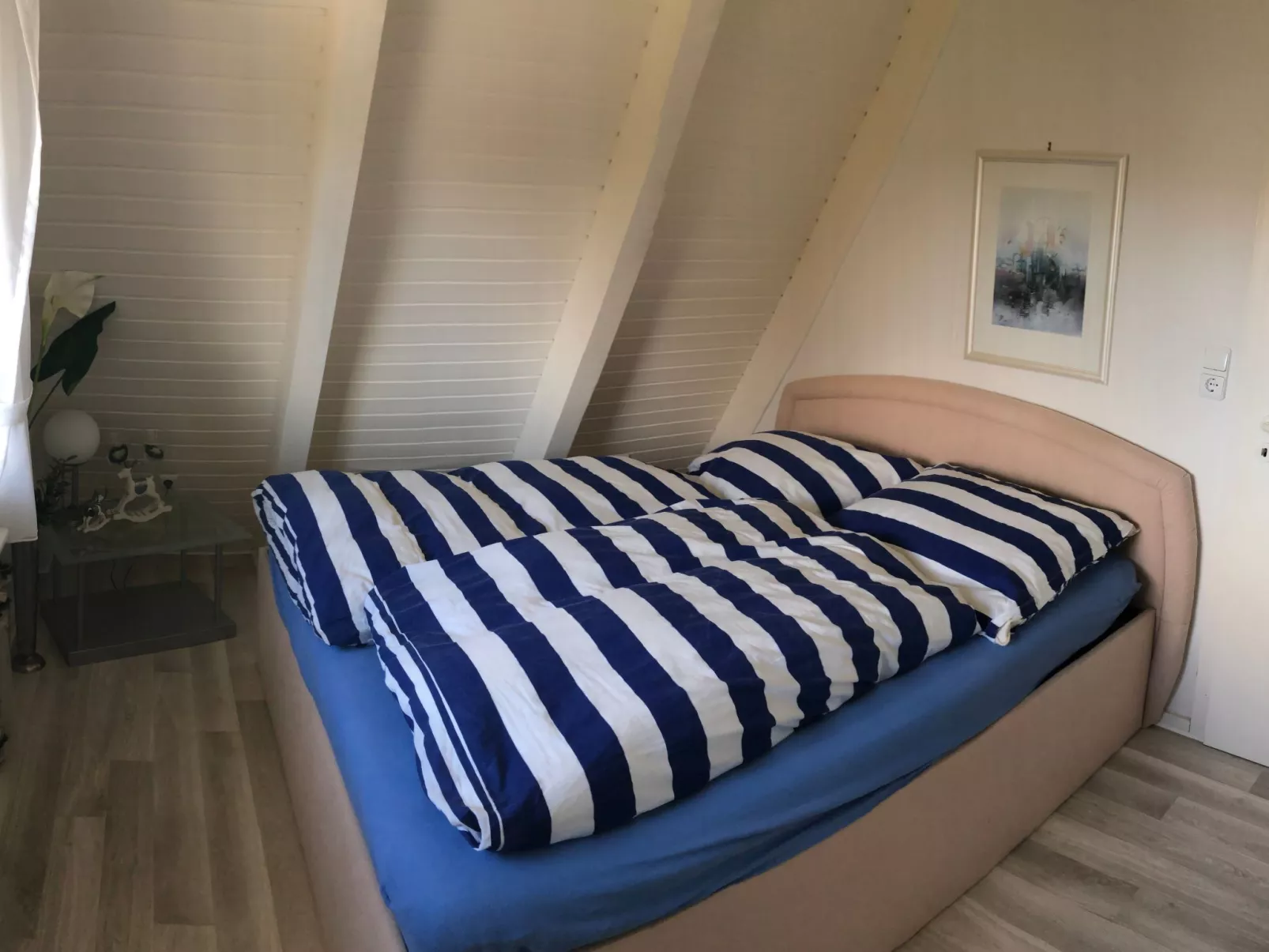 Nurdachhaus in Burhave mit Garten-Binnen