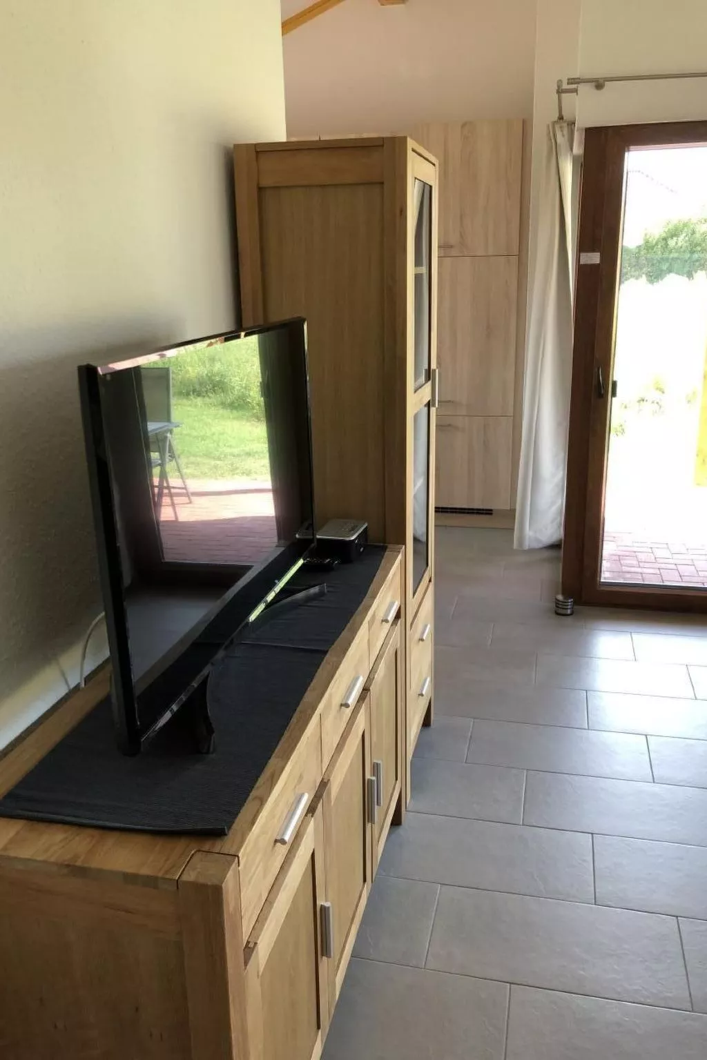 N6 Ferienhaus mit Garten in Eckwarderhörne-Binnen