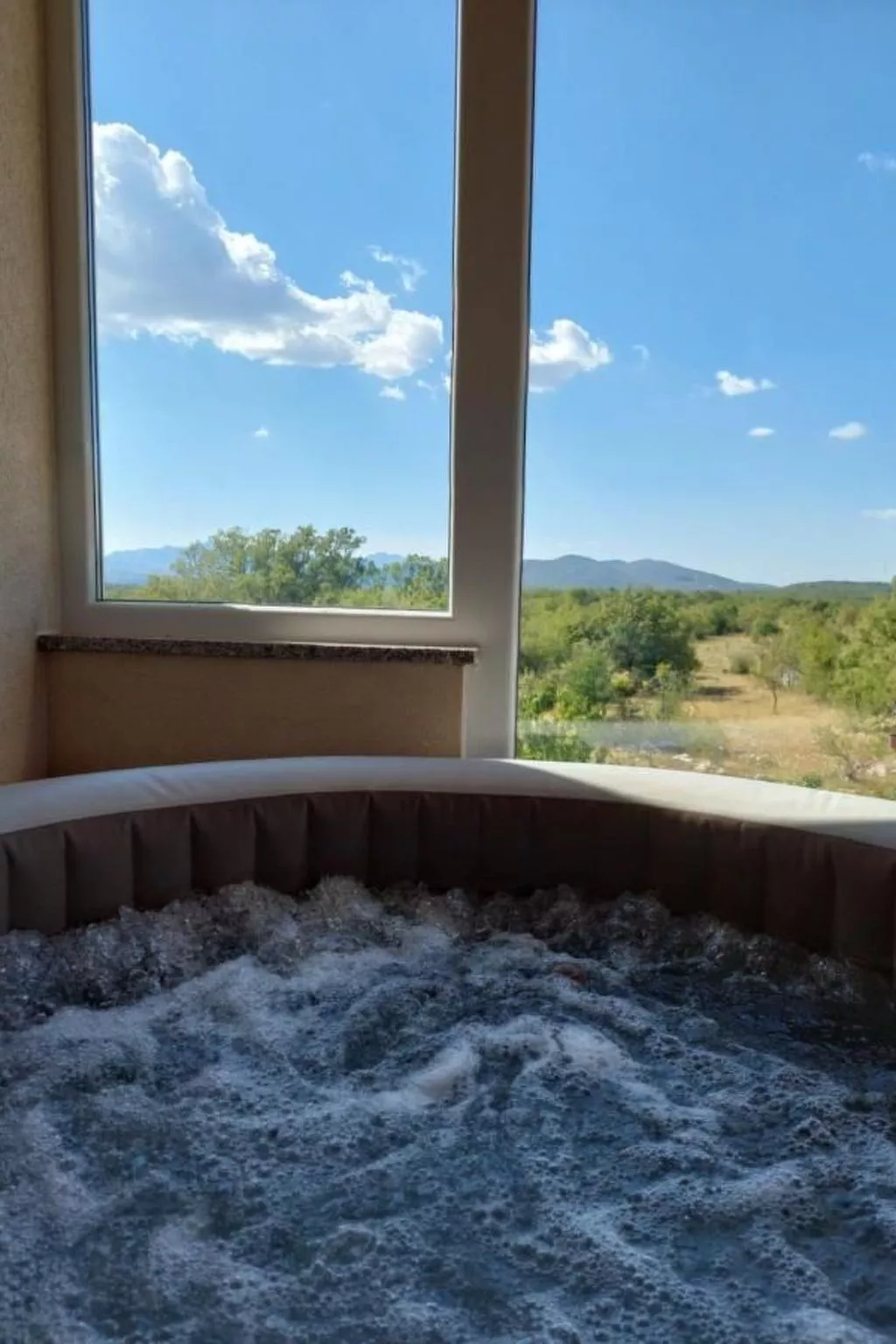 Villa Ivy mit perfekter Privatsphäre, Pool, Sauna - Binnen