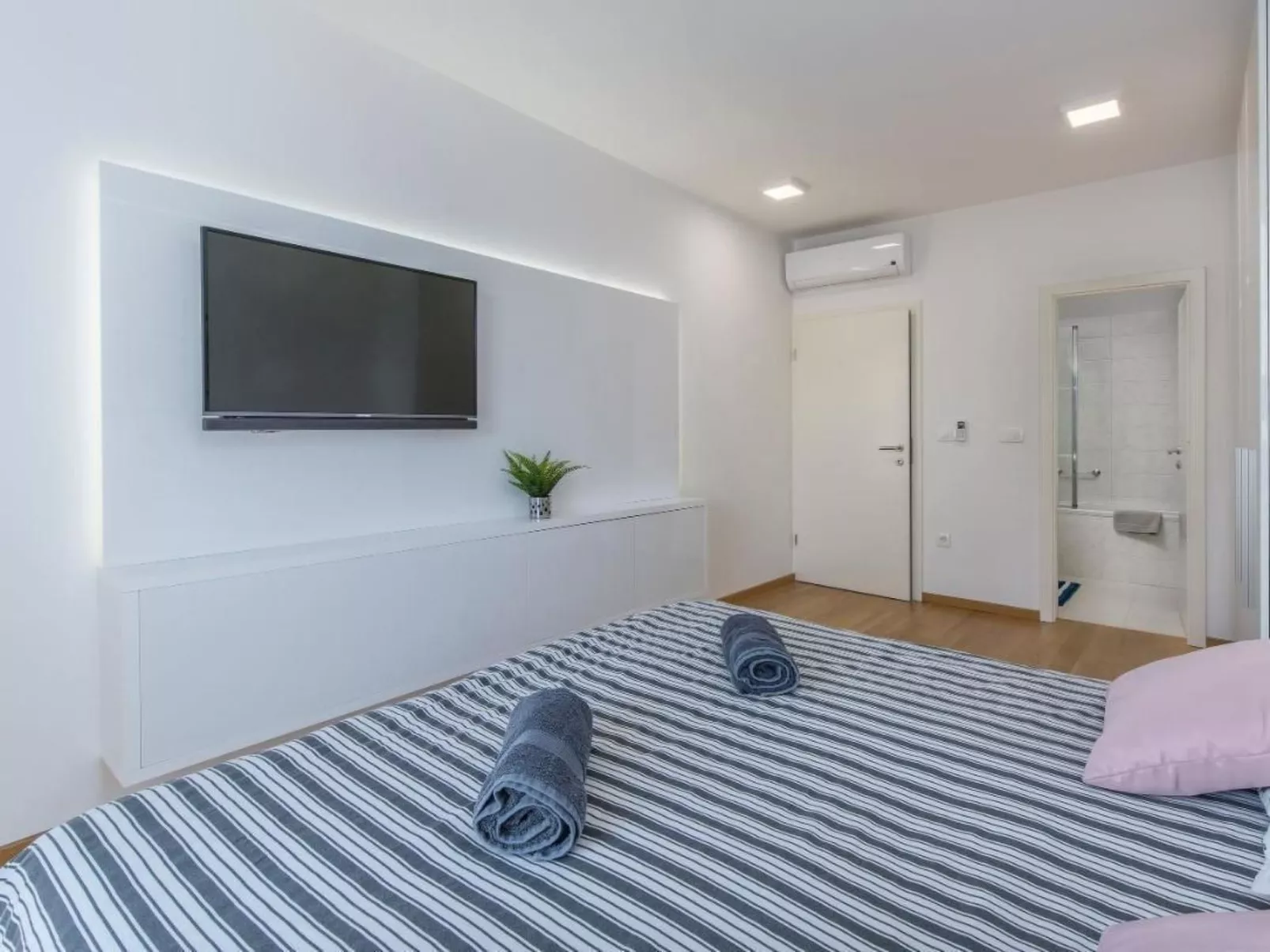 In Novigrad mit Whirlpool-Binnen