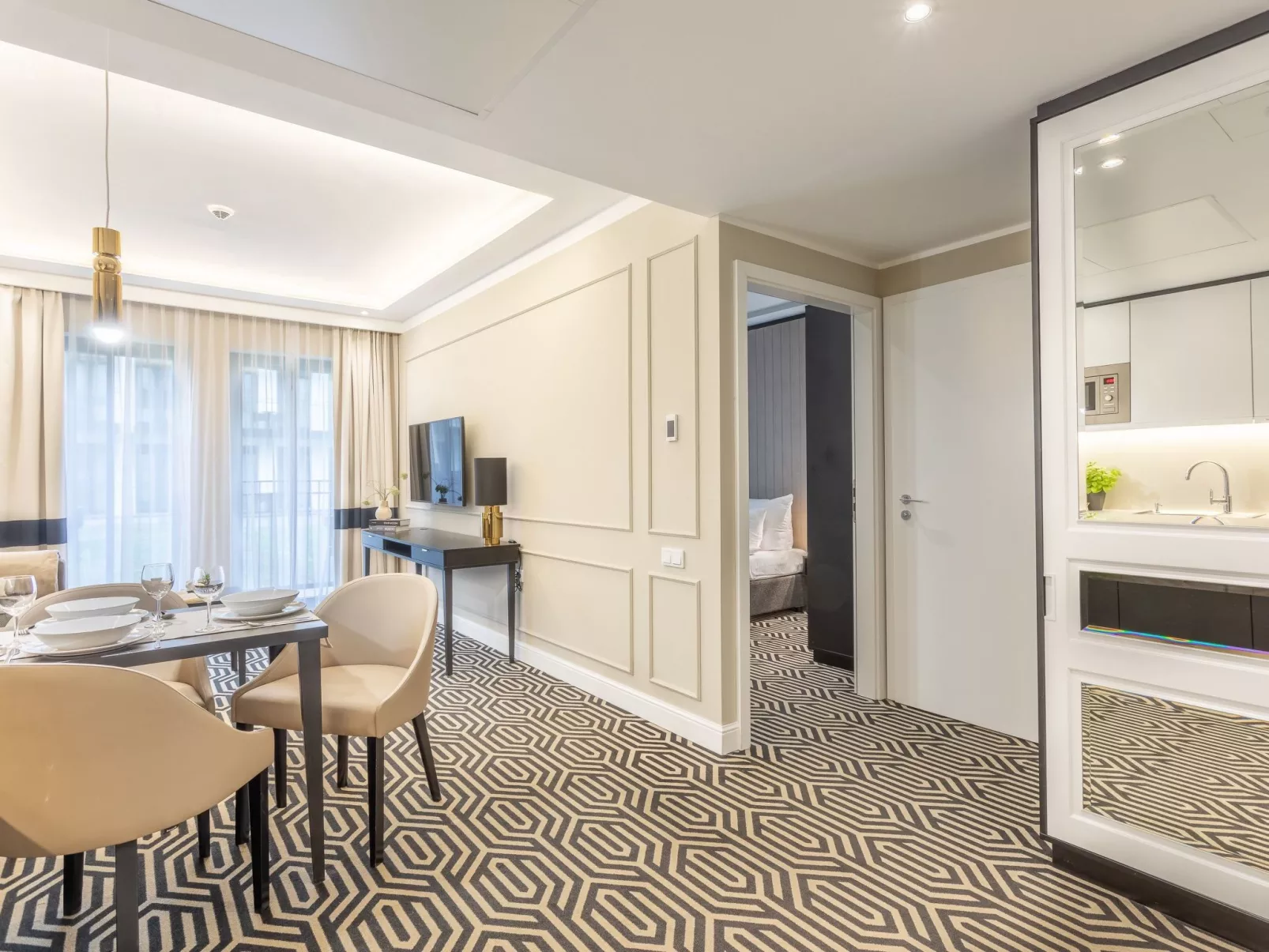 Stilvoll eingerichtete Ferienwohnung am Meer-Image-tags.info