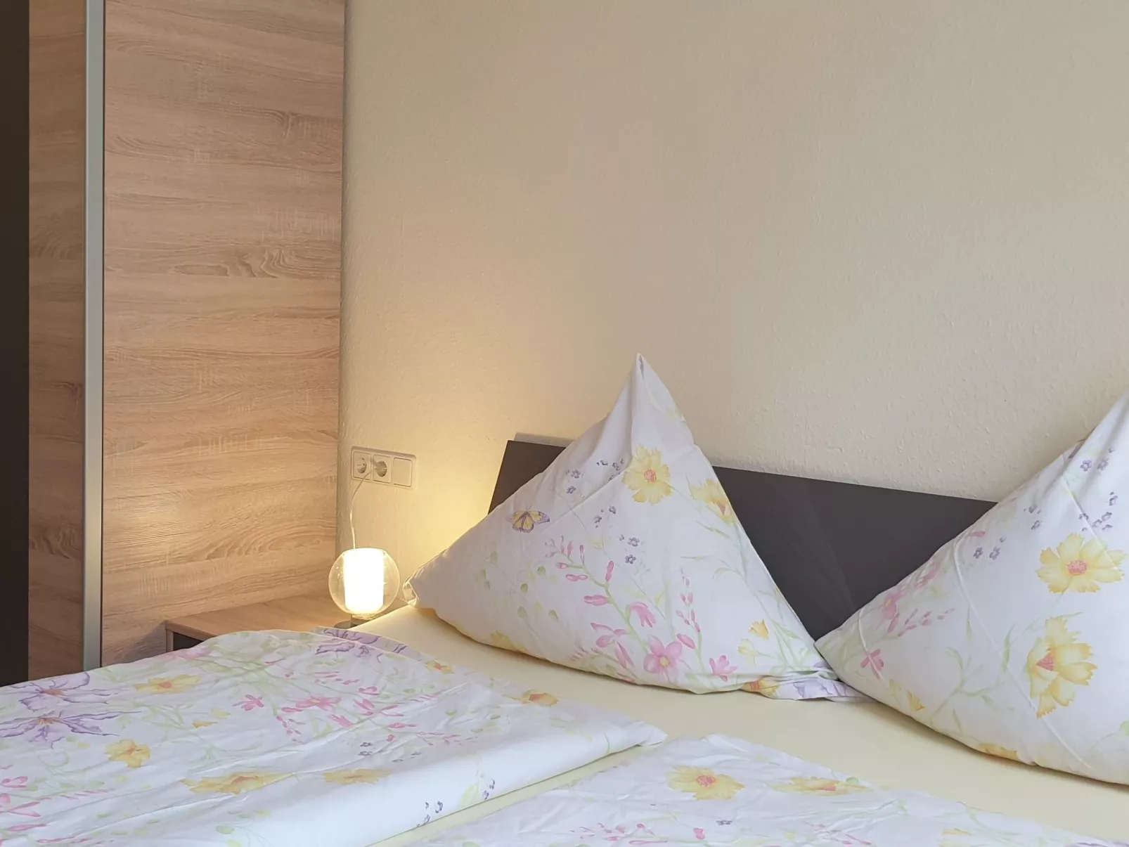 Doppelappartement Privater Zugang zur Sauna und Garten-Binnen