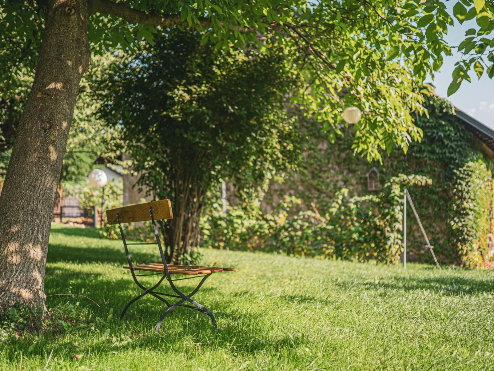 Dom Ogrodnika-Buiten