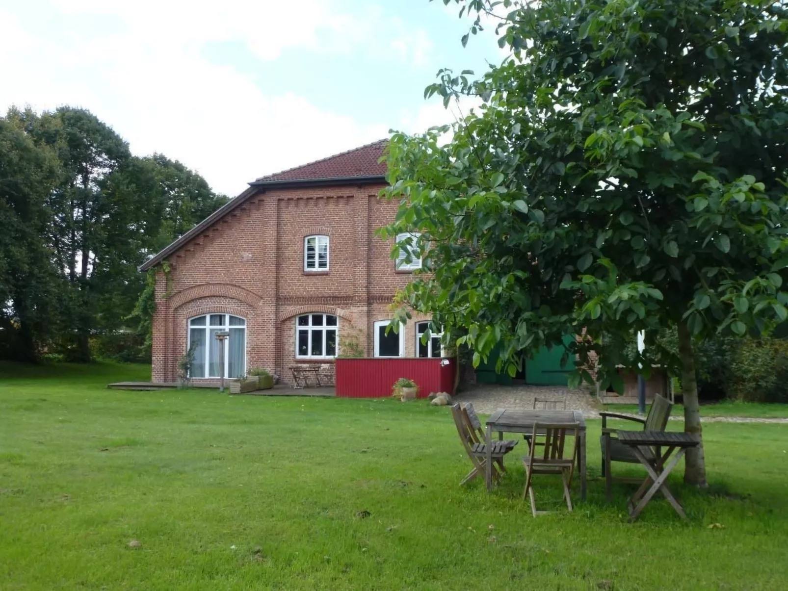 Hist. Schafscheune-Buiten