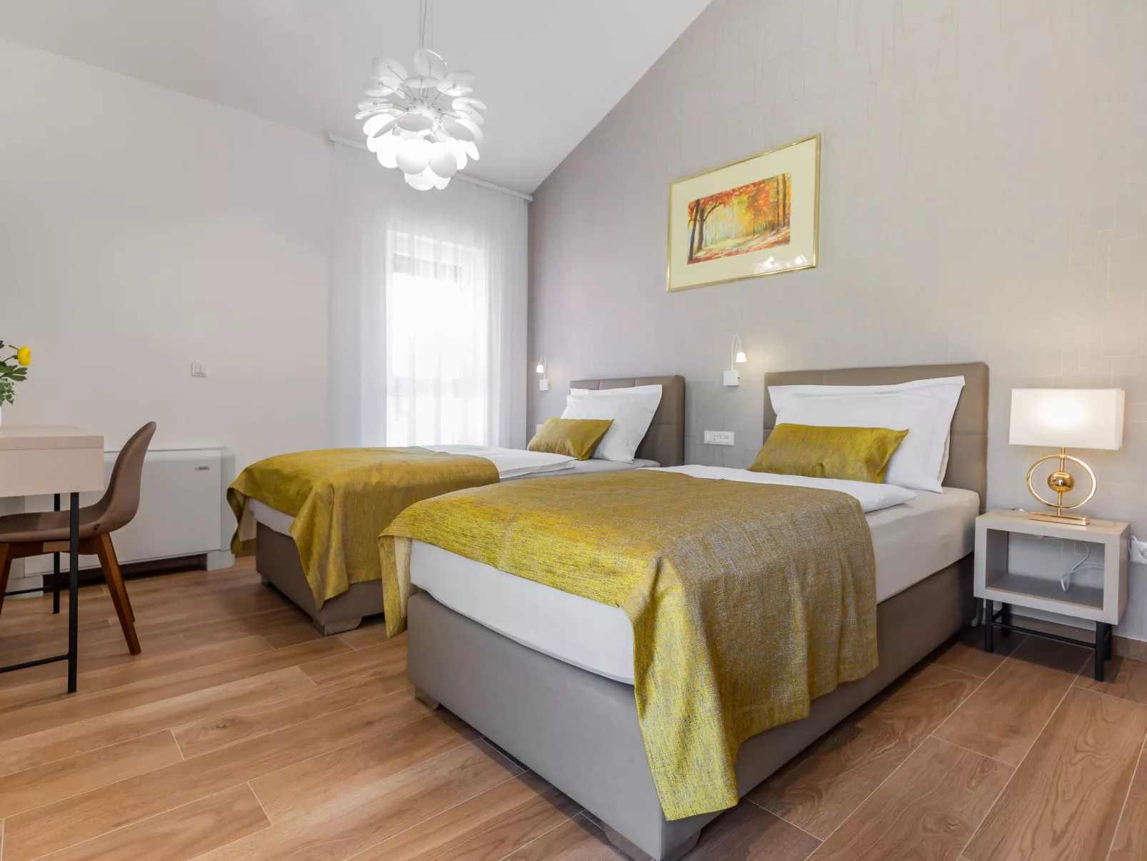 In Dugopolje mit Privatem Pool-Binnen