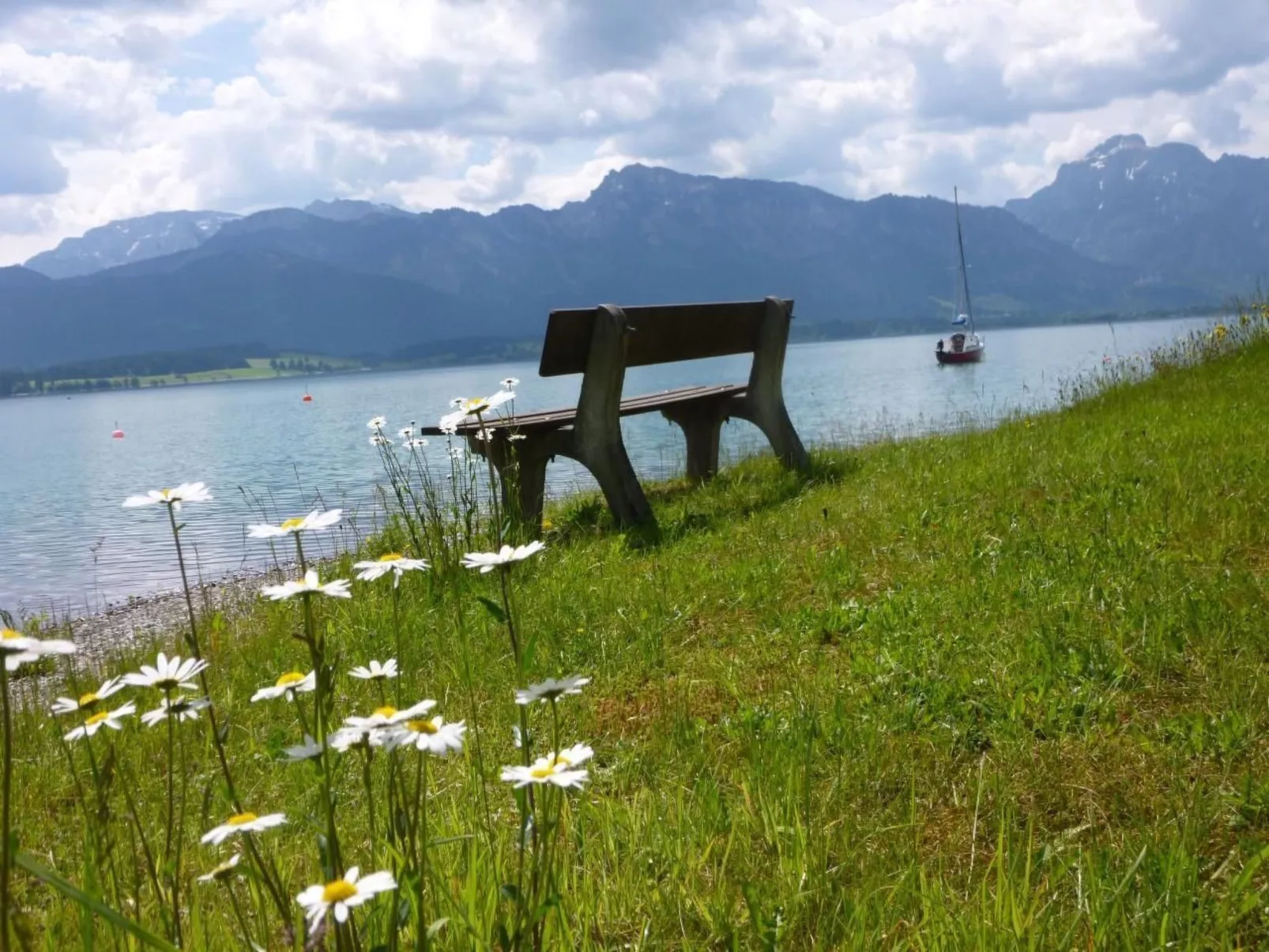 Chalet mit Blick auf das Wasser-Buiten