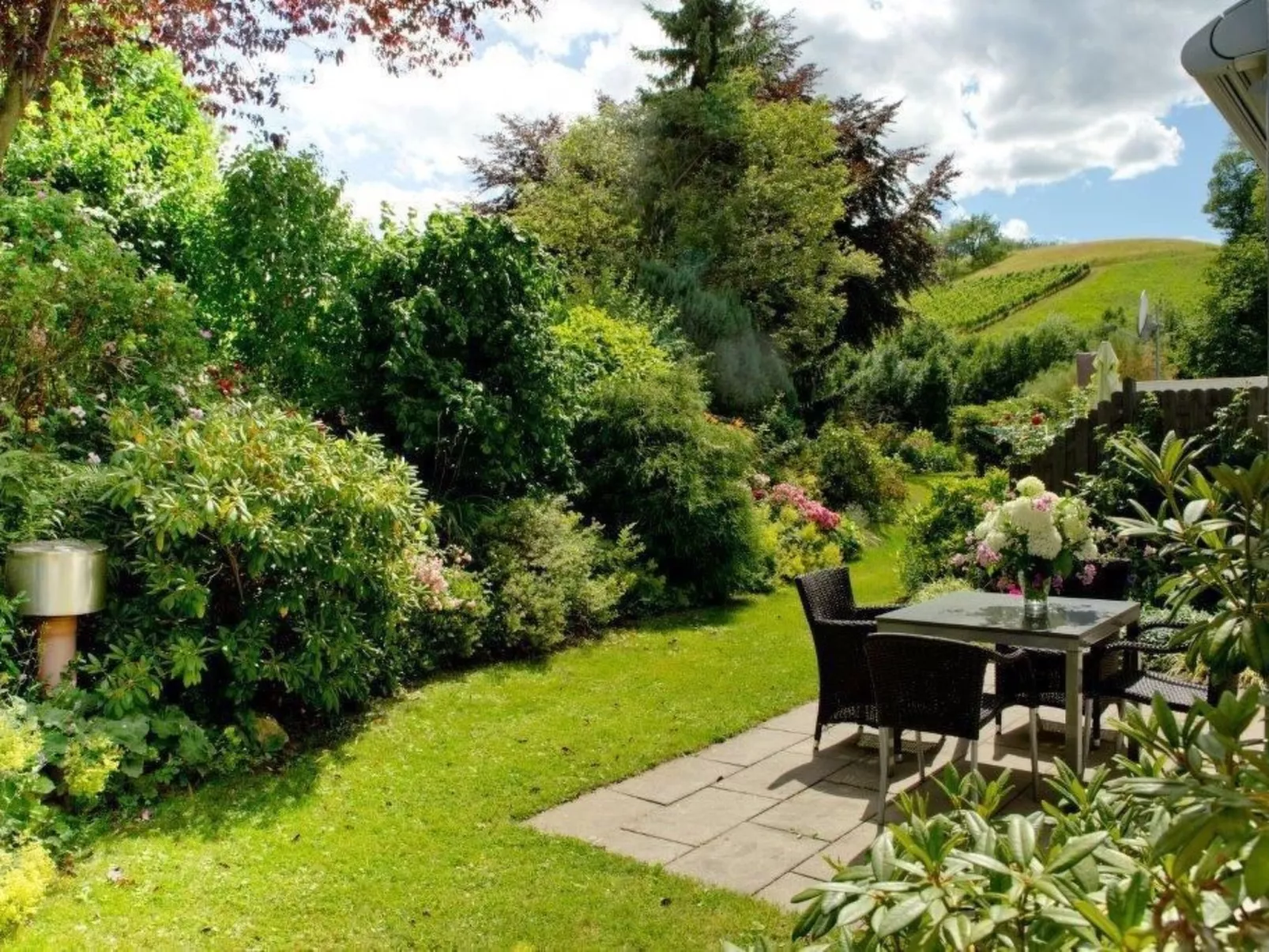 Exklusives Ferienhaus mit besonderer Ausstattung-Buiten