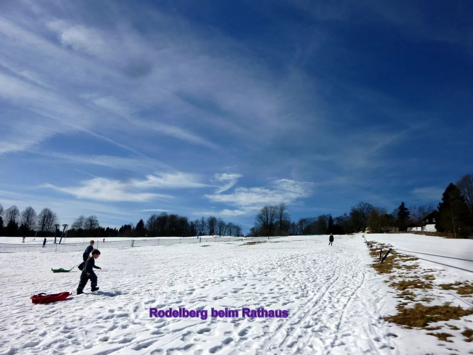 Moderne Ferienwohnung mit Balkon-Buiten