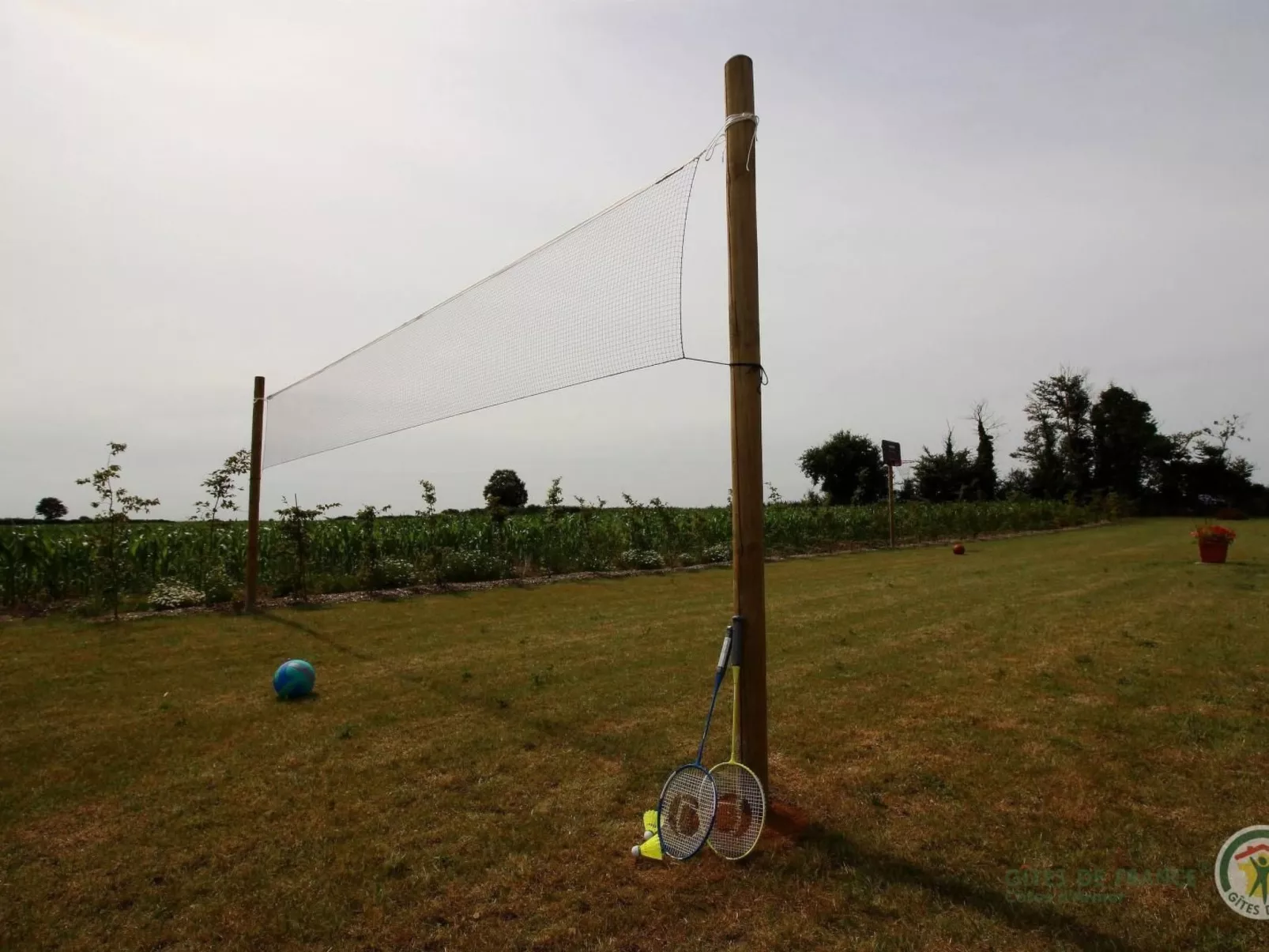 Gite de carractère renoviert mit Geschmack im Jahr 2017-Buiten