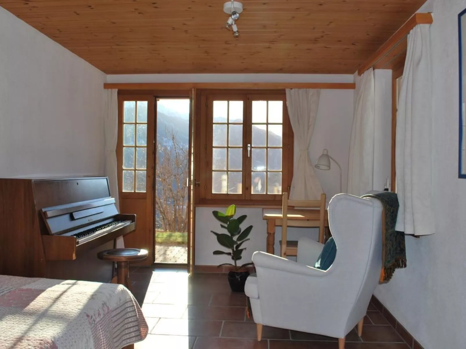 Blick auf herrliche Bergwelt-Binnen