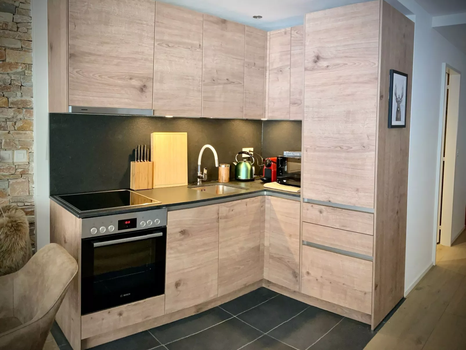 Geräumiges 3.5 Zimmer Beste Lage Kostenloses Parken-Binnen