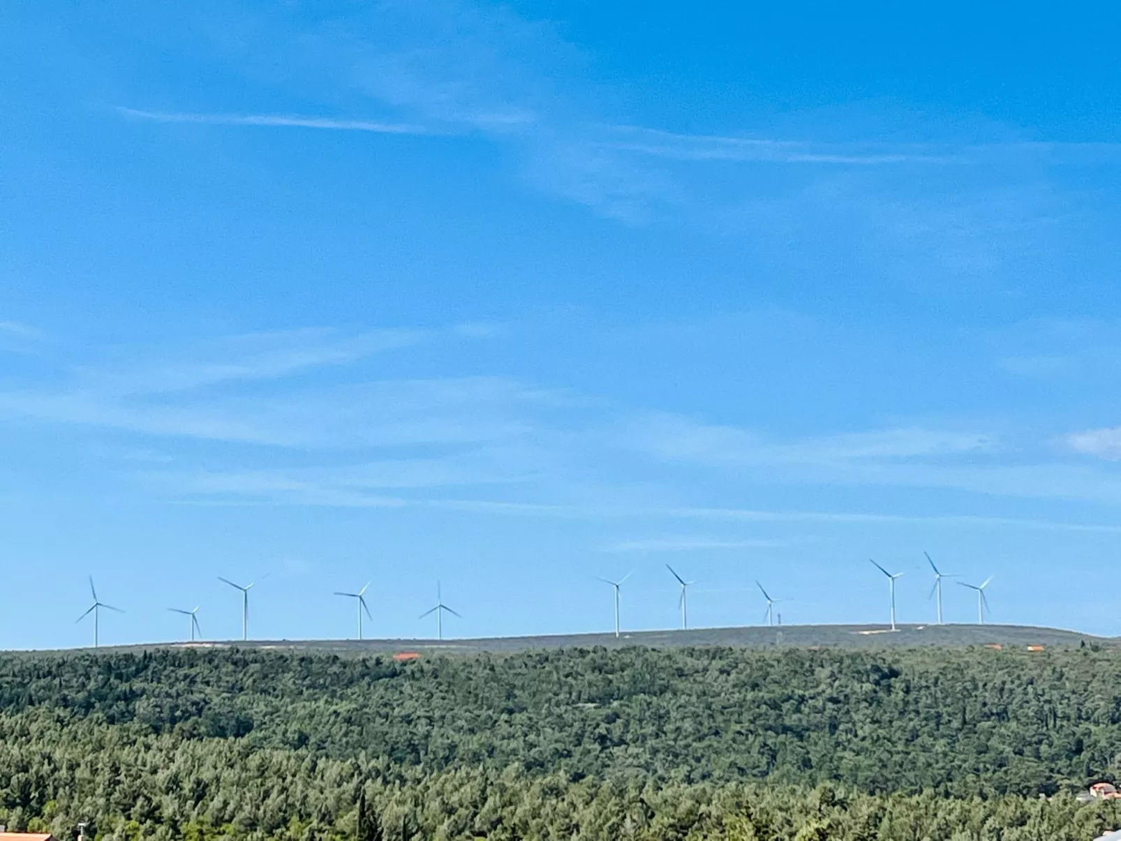 Neu erbautes Apartment mit großem Balkon-Buiten