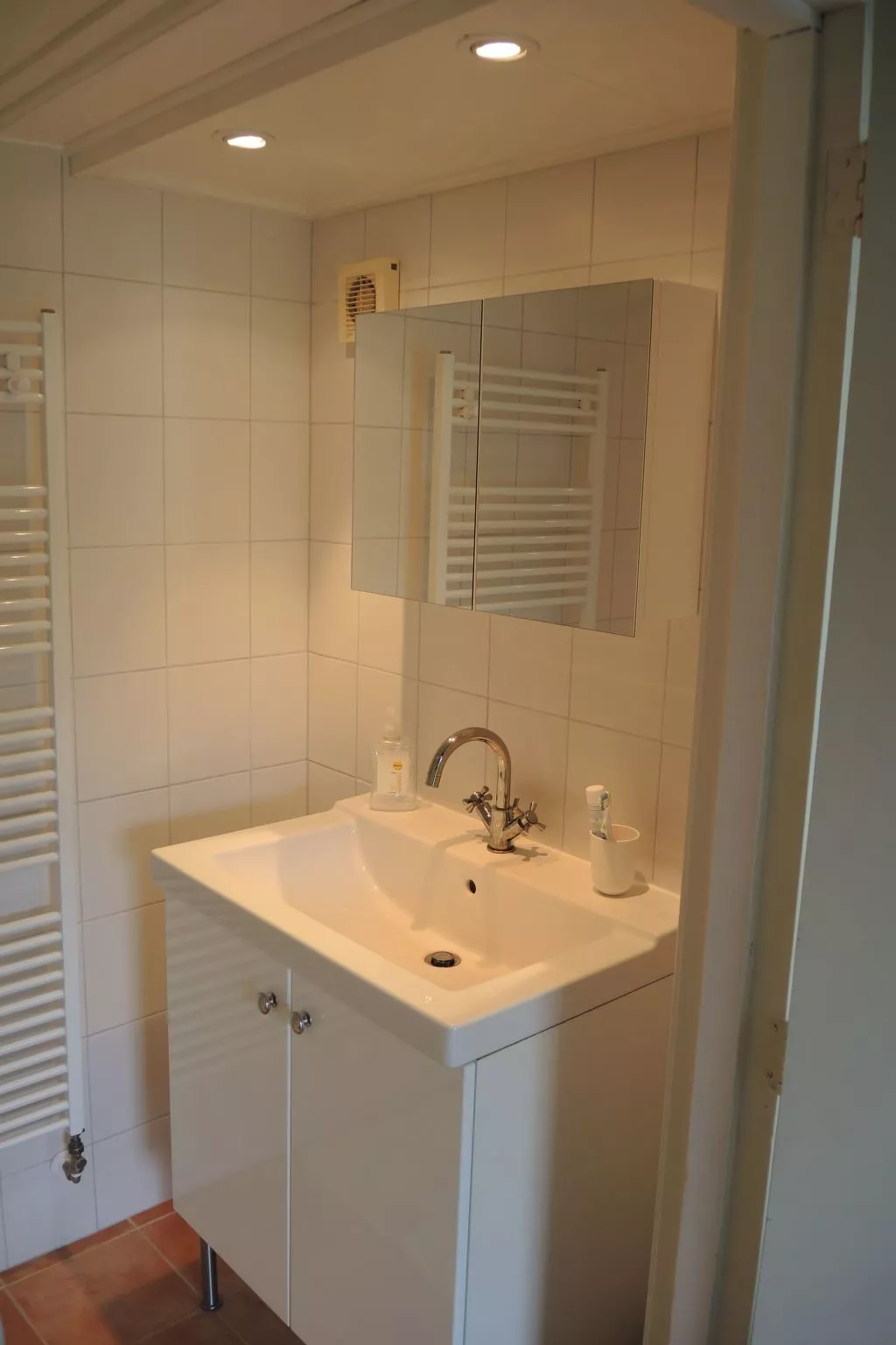 Charmantes Ferienhaus in Gapinge mit Großem Garten-Binnen