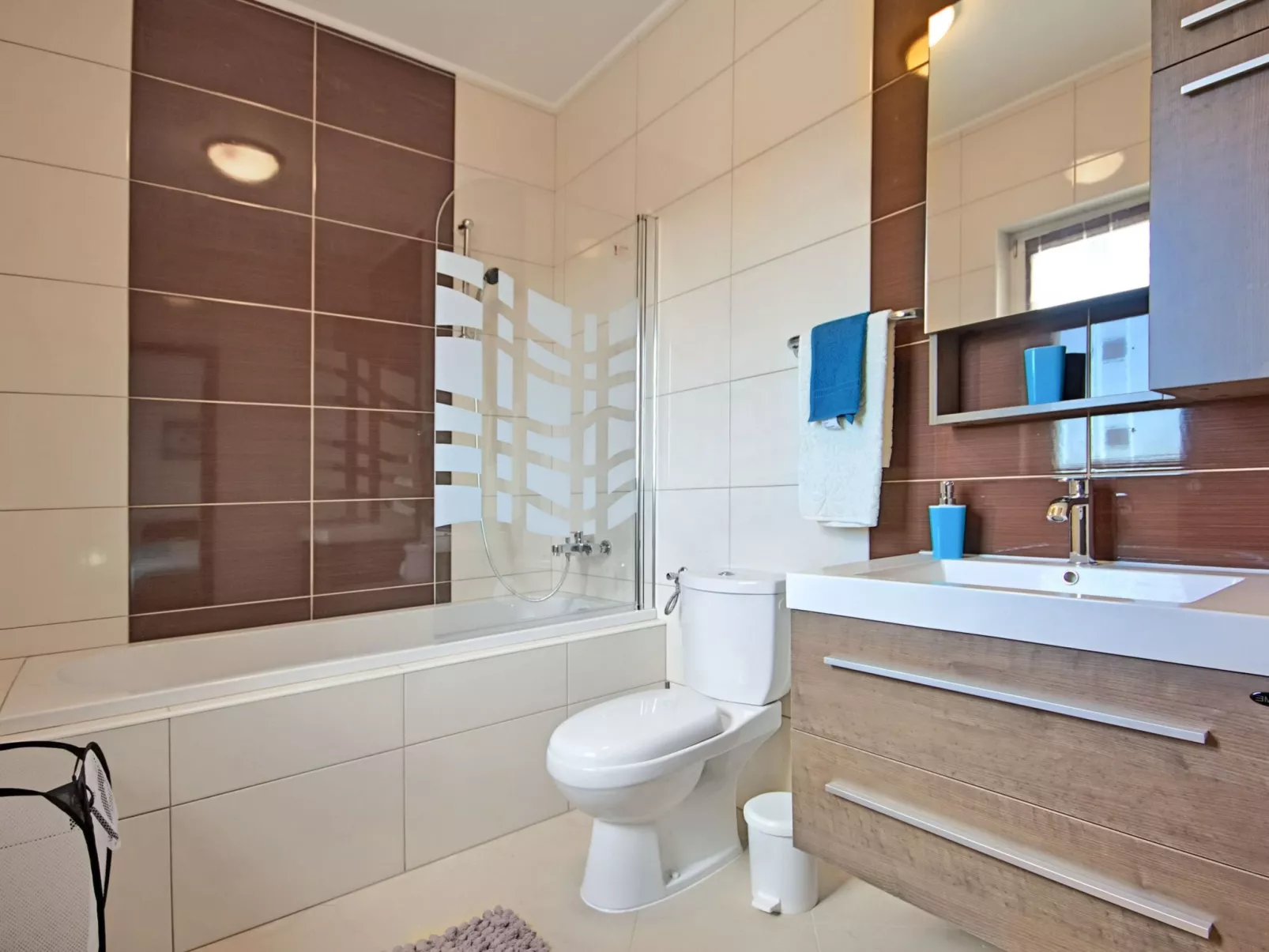 Private Villa mit Panoramablick-Image-tags.info