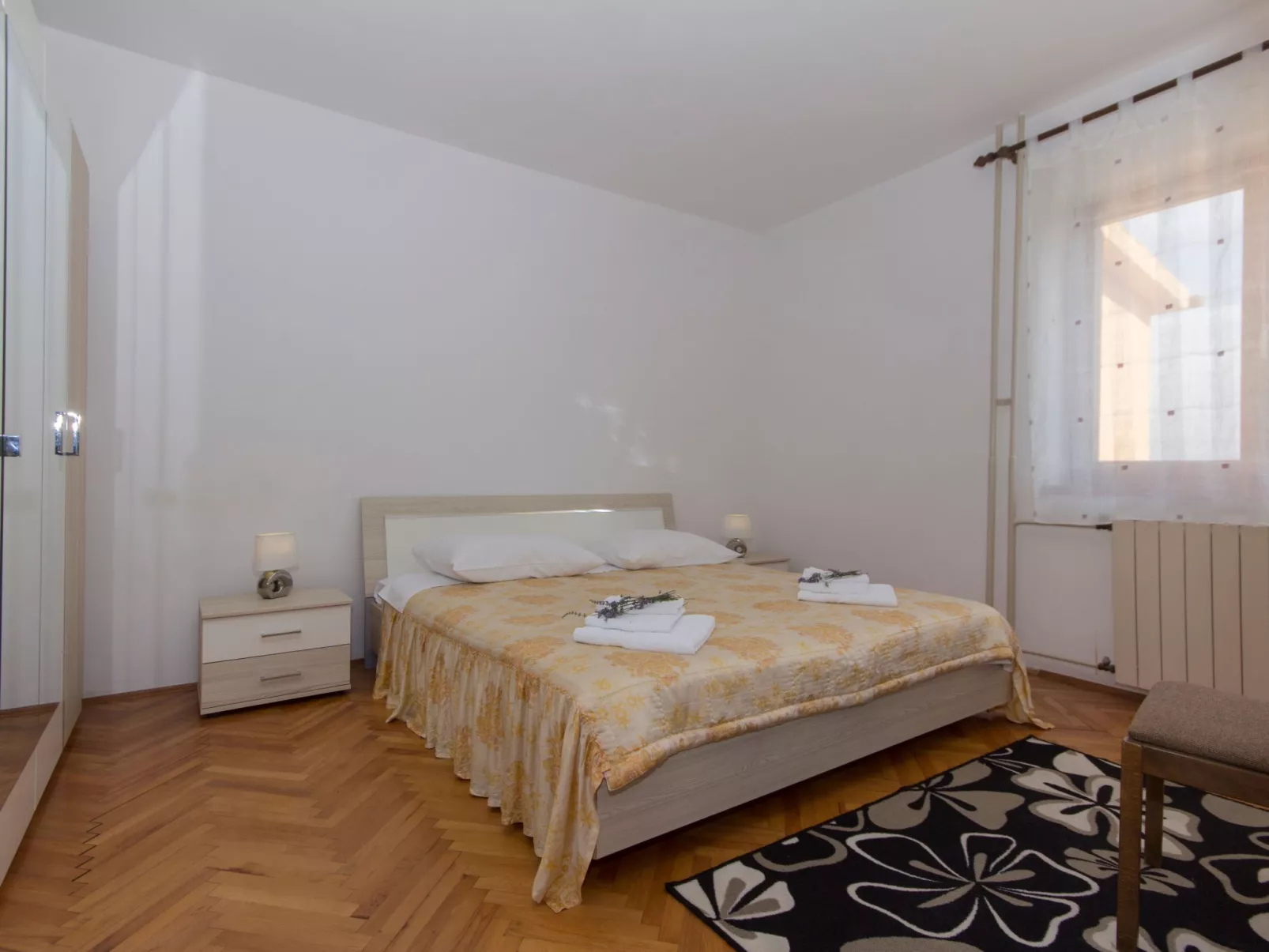 Haus in Vinkuran mit Pool und Bergblick-Image-tags.info