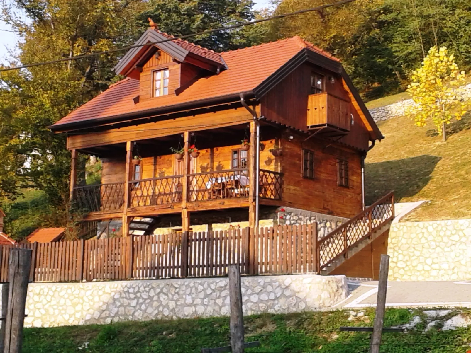 Für 4 Personen und 1 Kind in Tuhelj, Nordkroatien-Buiten