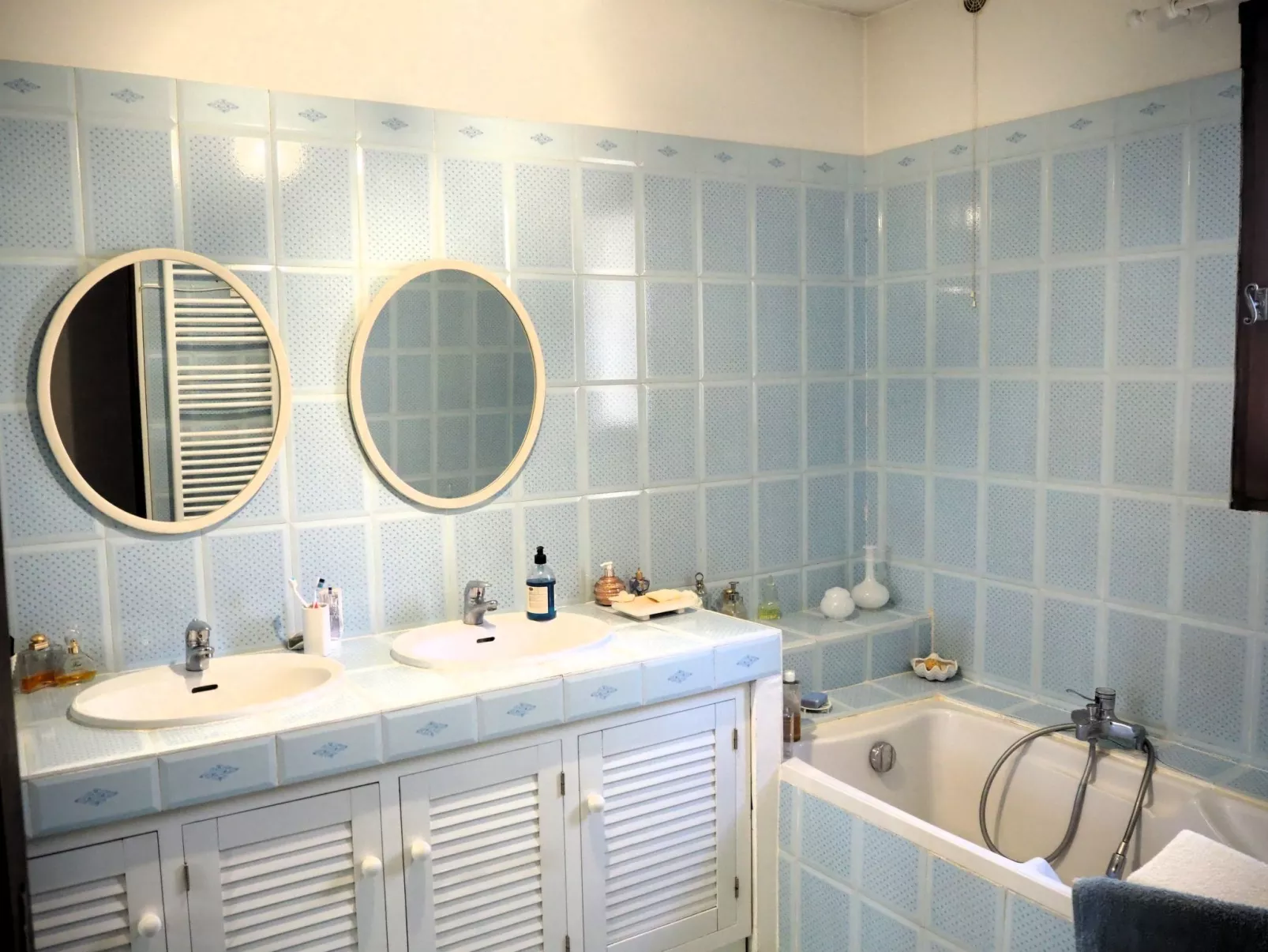 Charmantes Landhaus mit Garten-Binnen