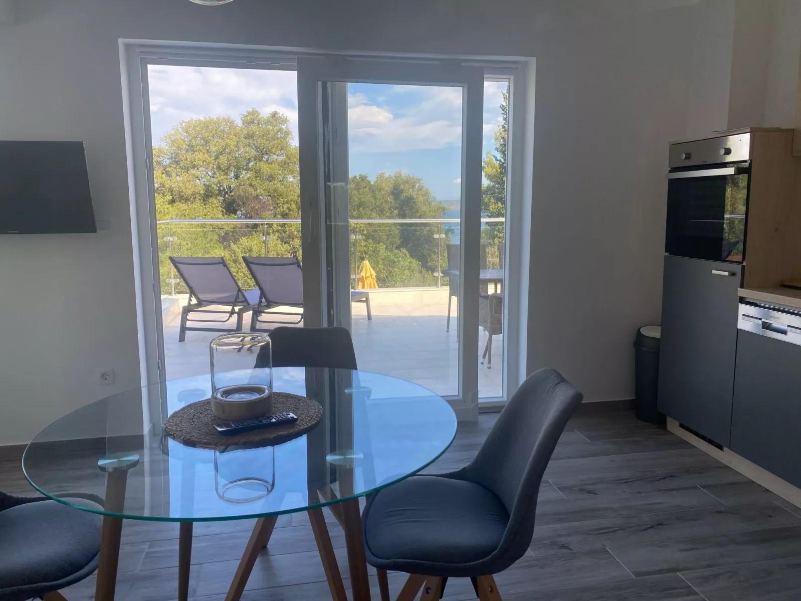 Appartment mit Pool-Binnen