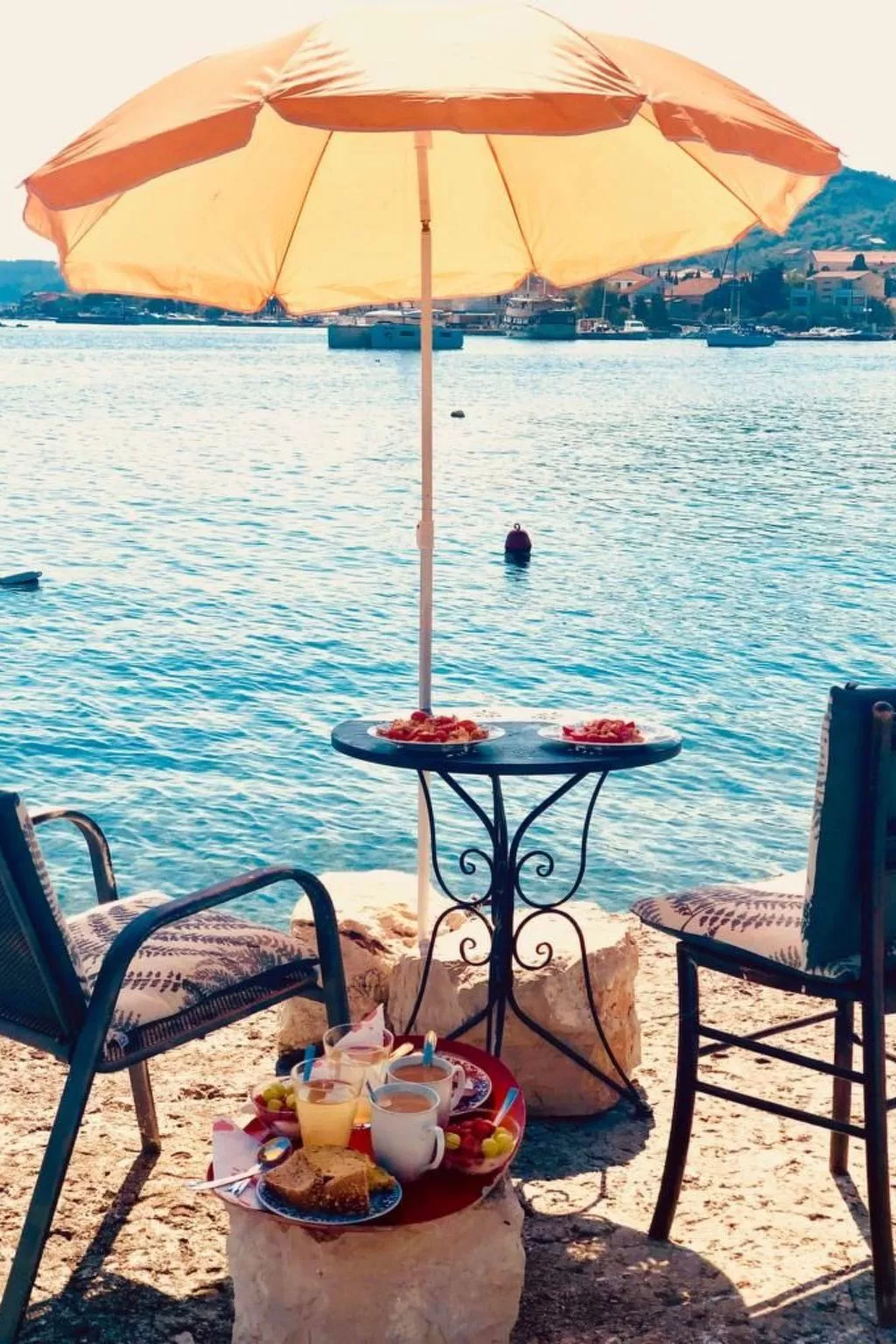 Steinhaus in Strandnähe mit Whirlpool-Image-tags.info