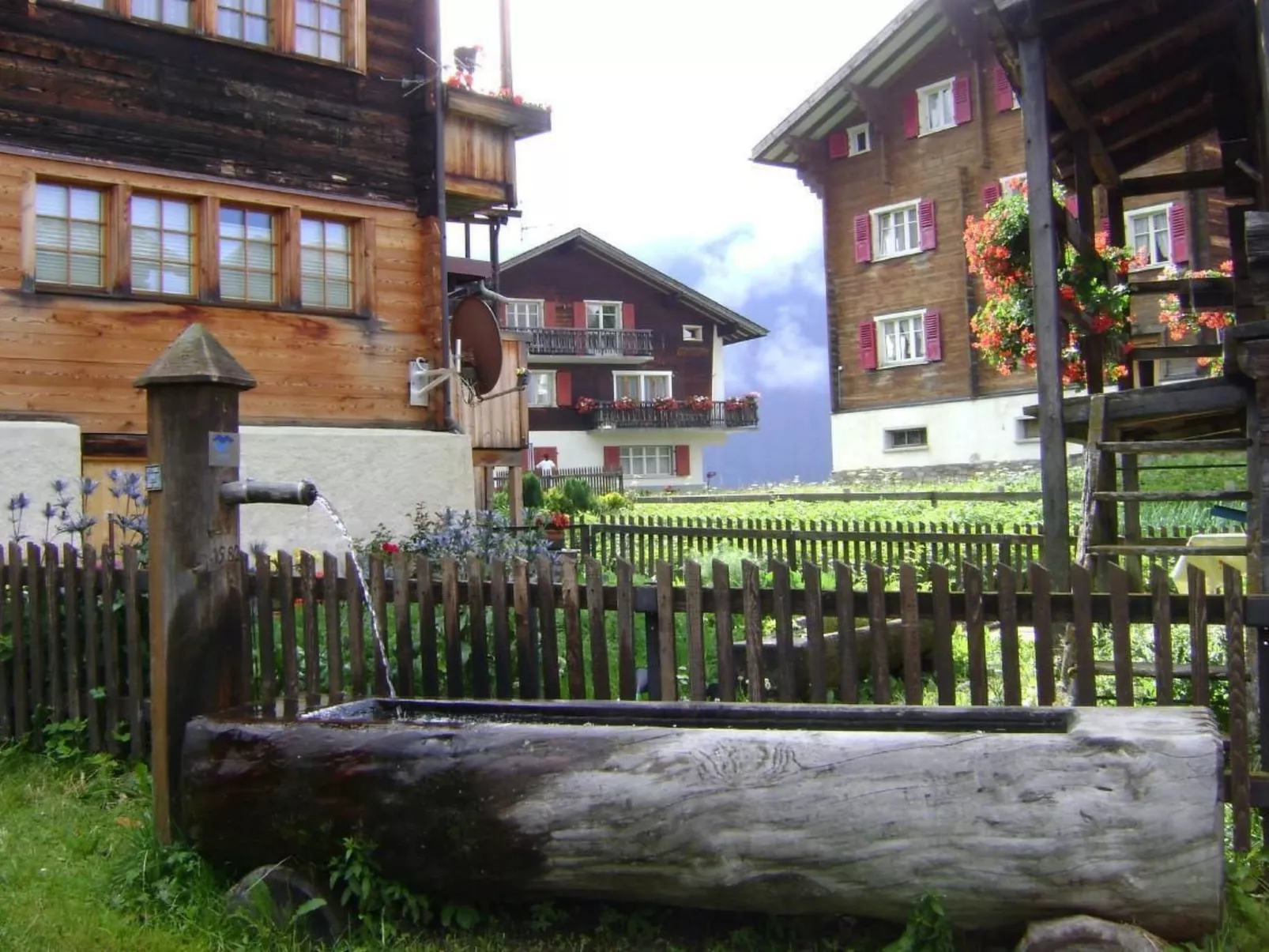 Chalet Stefanino, 3 1/2 Zimmer-Buiten