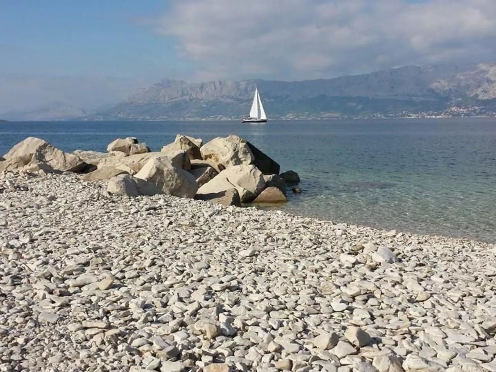 In Povlja mit gemeinschaftlichem Parkplatz-Image-tags.info