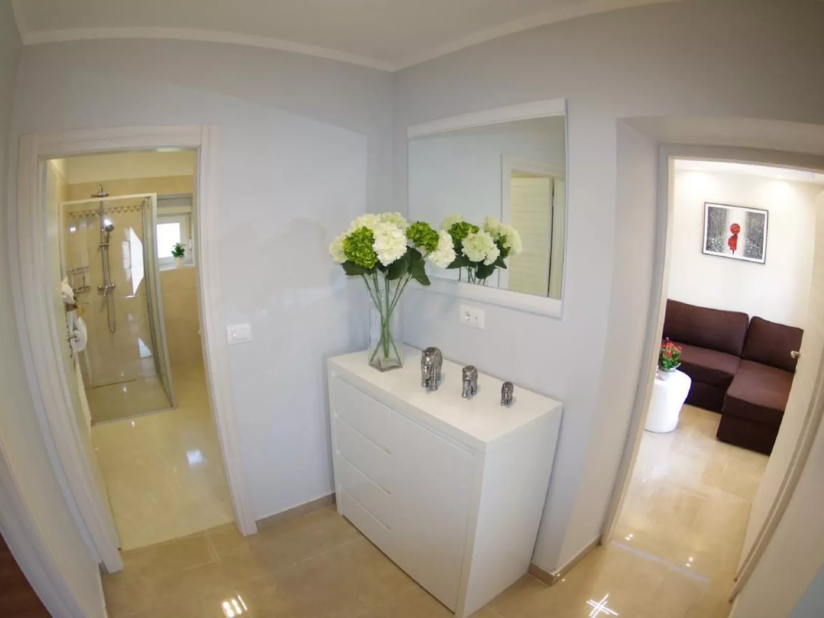 Im Dorf Kujići-Binnen