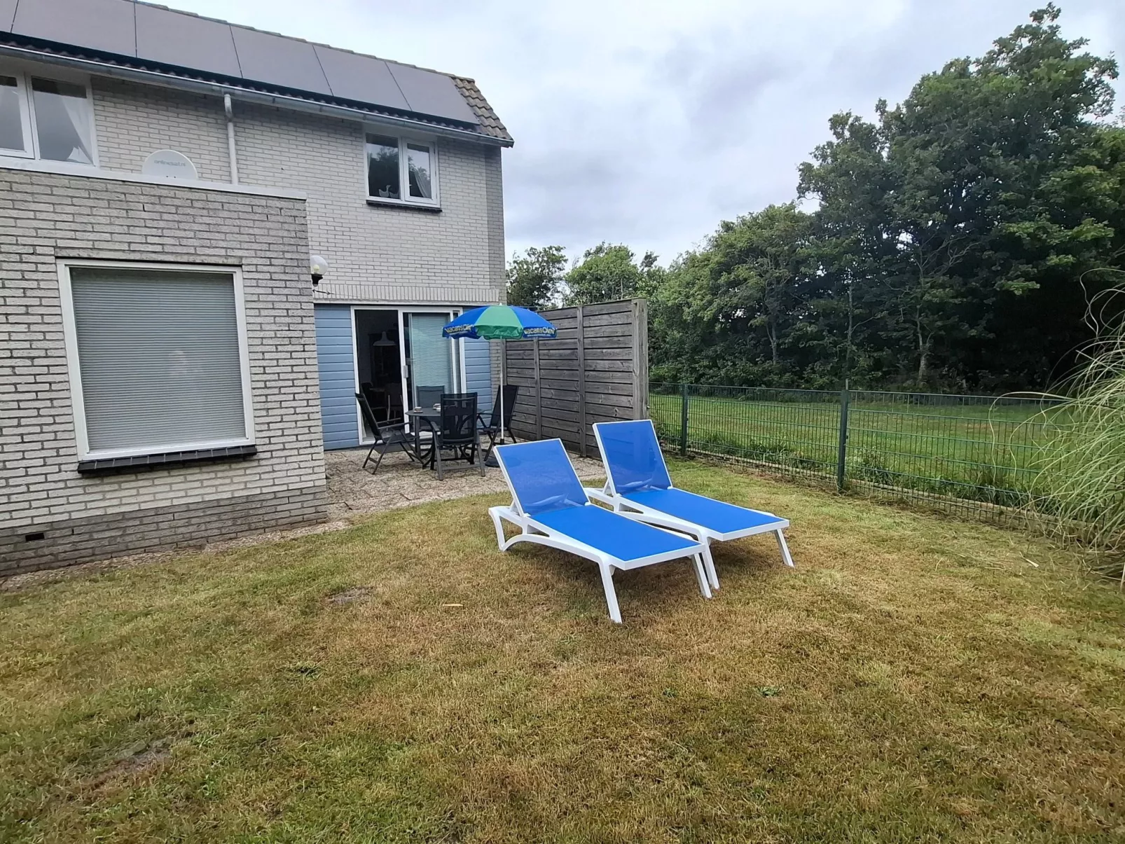 "De Korre 4" mit privatem Garten und Terrasse-Buiten