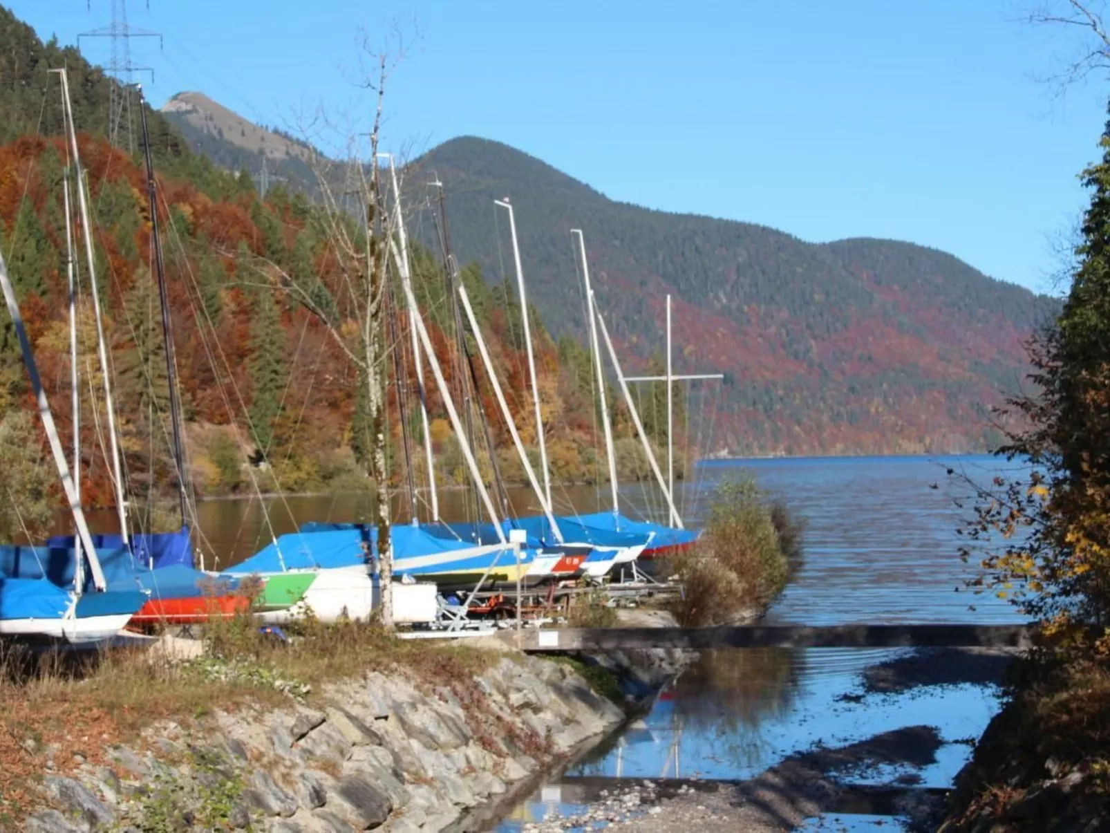Mit Blick auf das Wasser-Buiten