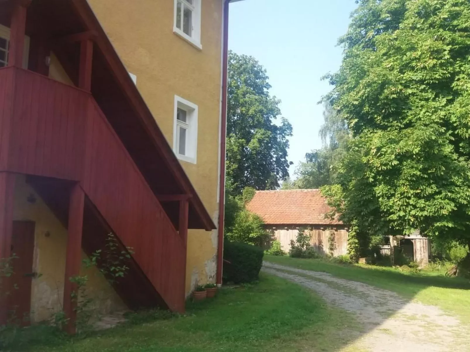 Design Ferienwohnung in historischer Villa-Buiten