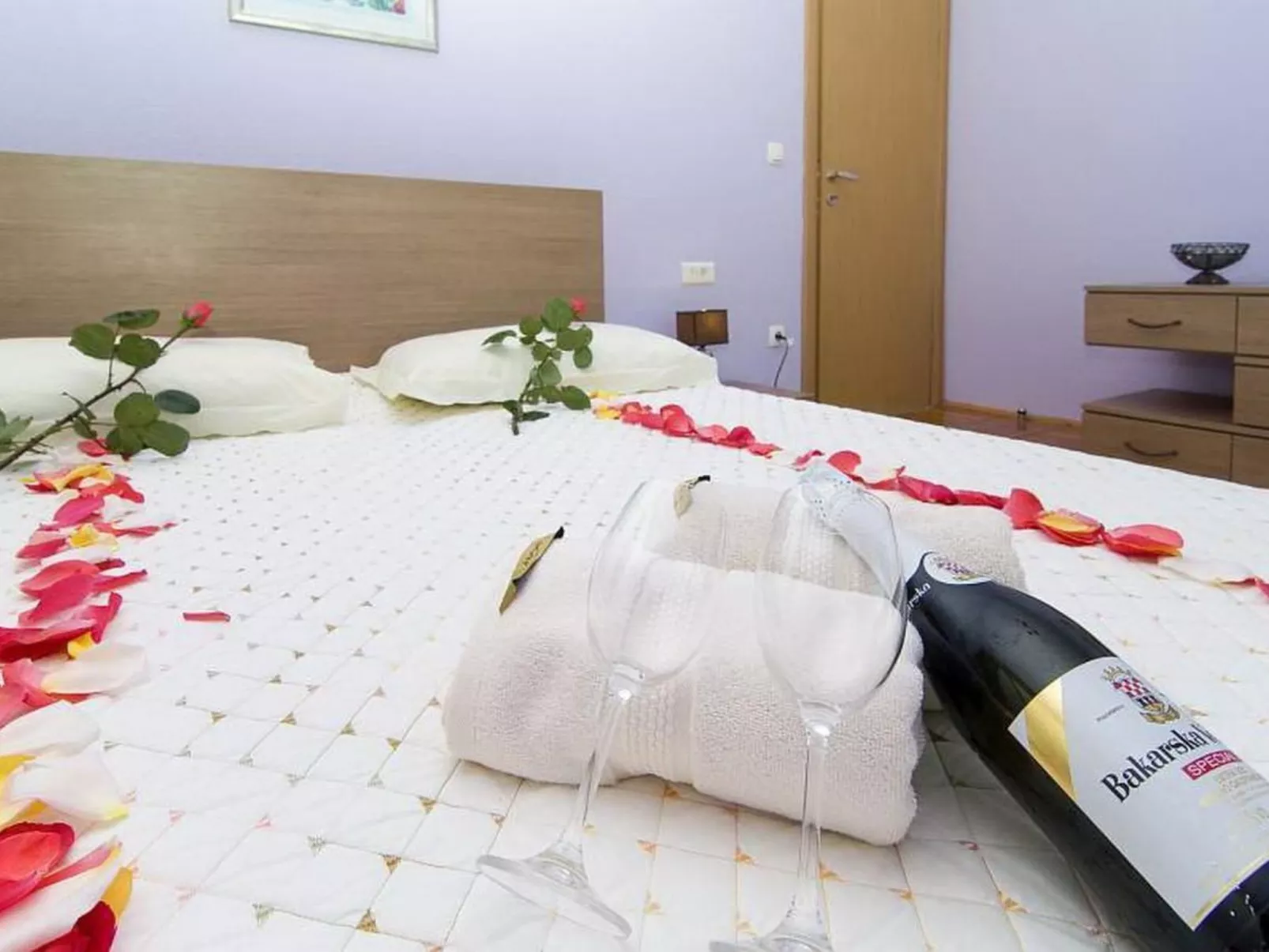 Mit Privatparkplatz-Binnen