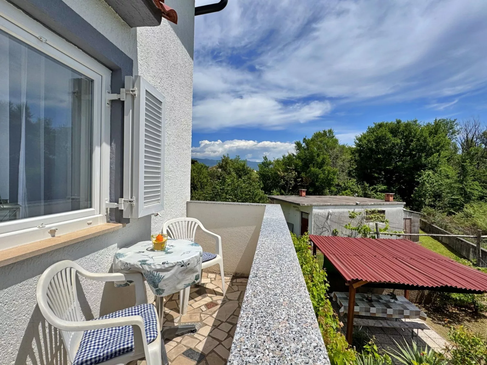 Apartments Nikolic-Buiten