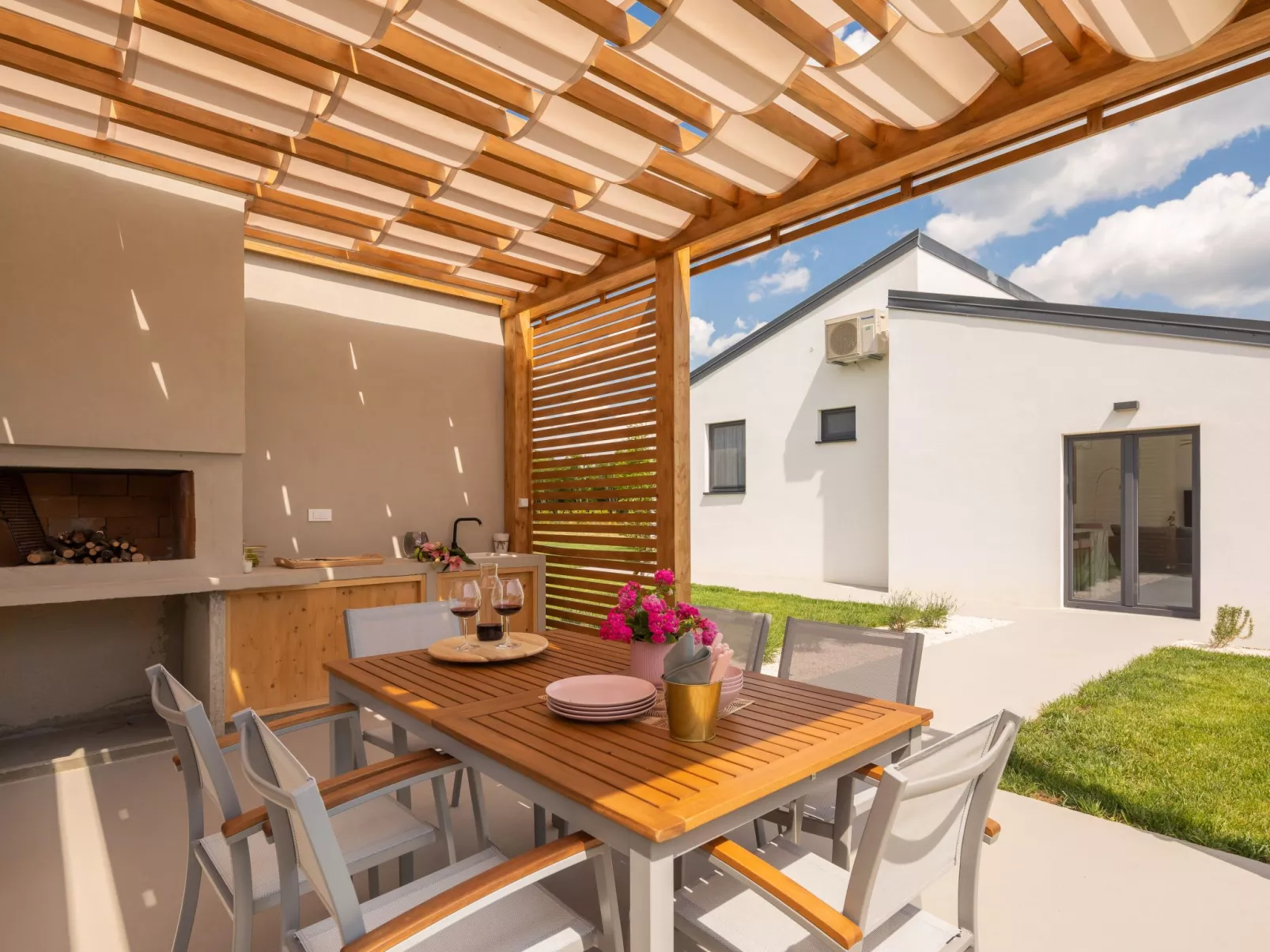 Villa Bandelli mit Spa in Oklaj-Buiten