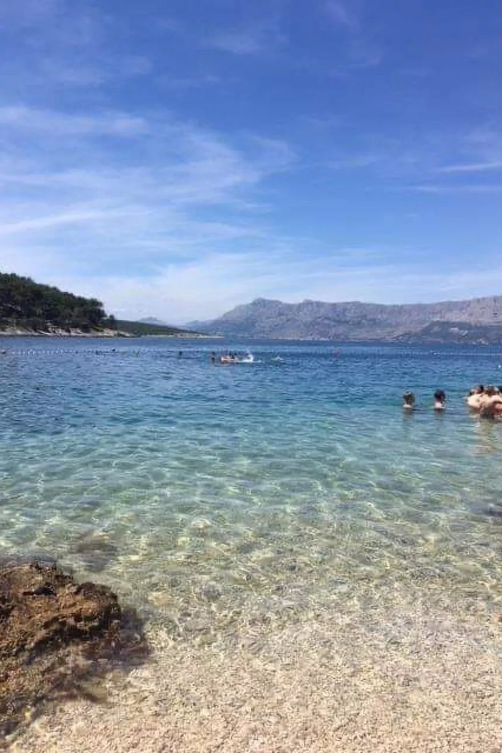 Hütte "Moj mir" mit Blick auf das Wasser-Buiten