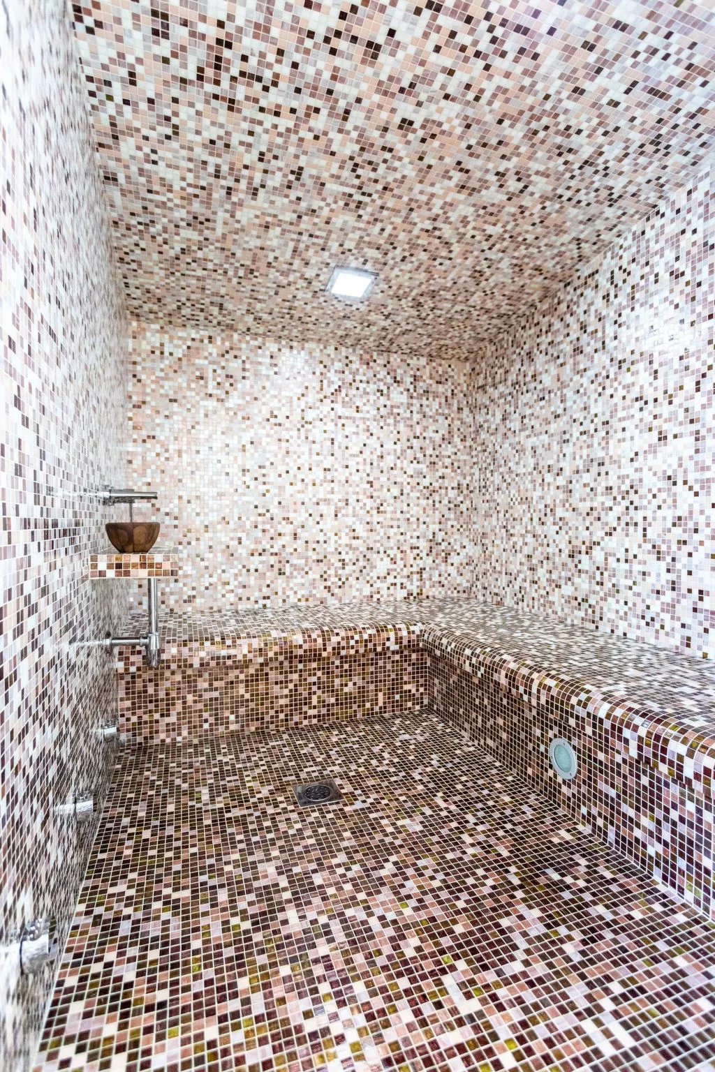 Große Ferienwohnung mit Pool, Garten und Terrasse-Image-tags.info