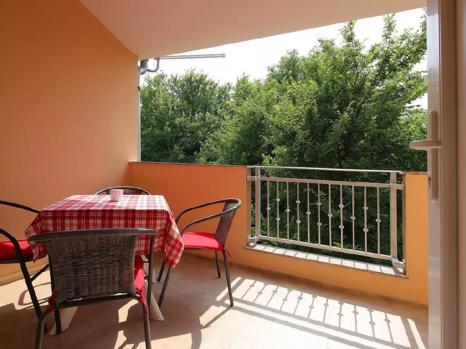 Wohnung in Šilo mit privatem Parkplatz-Binnen