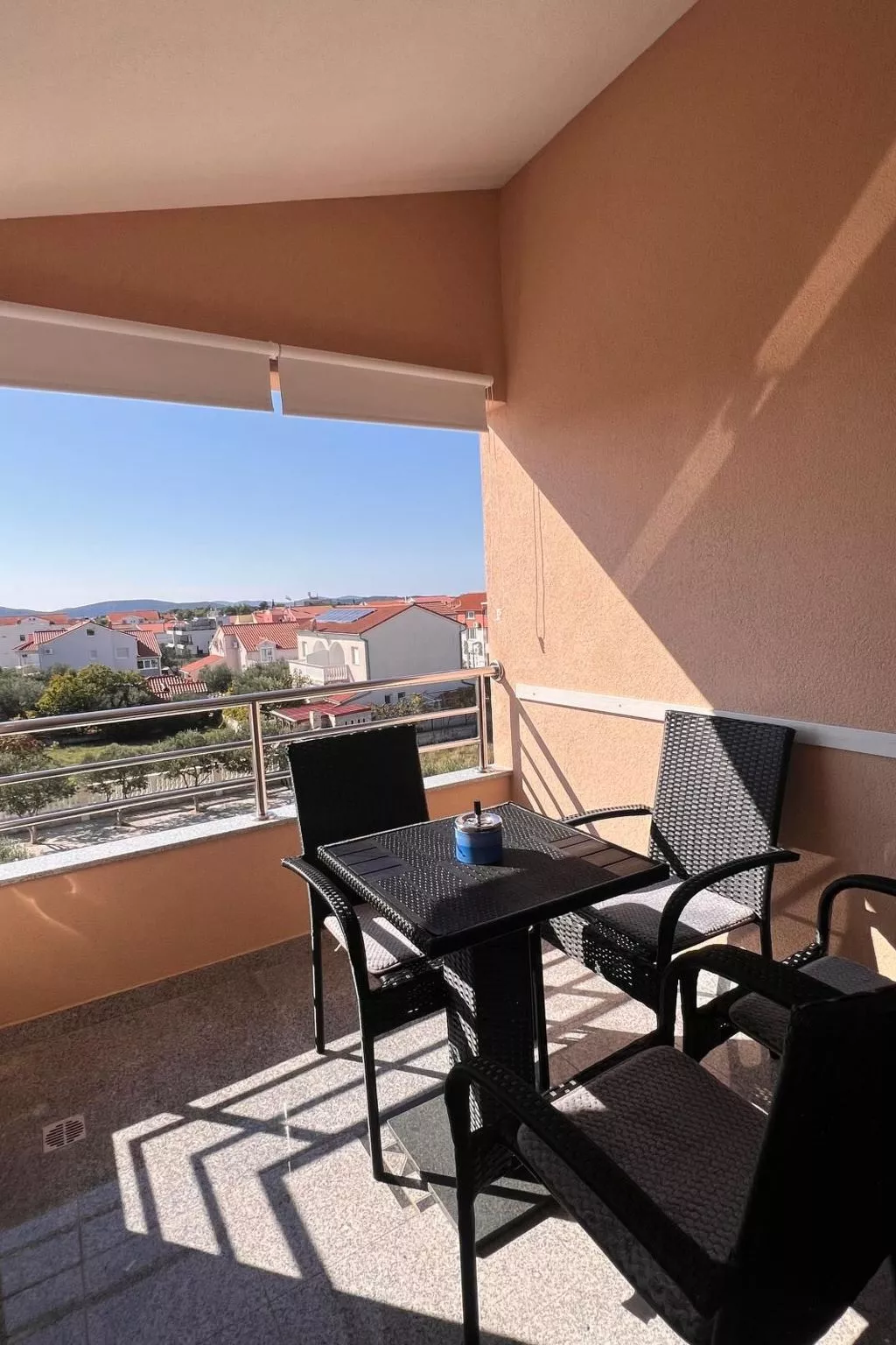 Wohnung "Ivić 2" mit Terrasse-Buiten