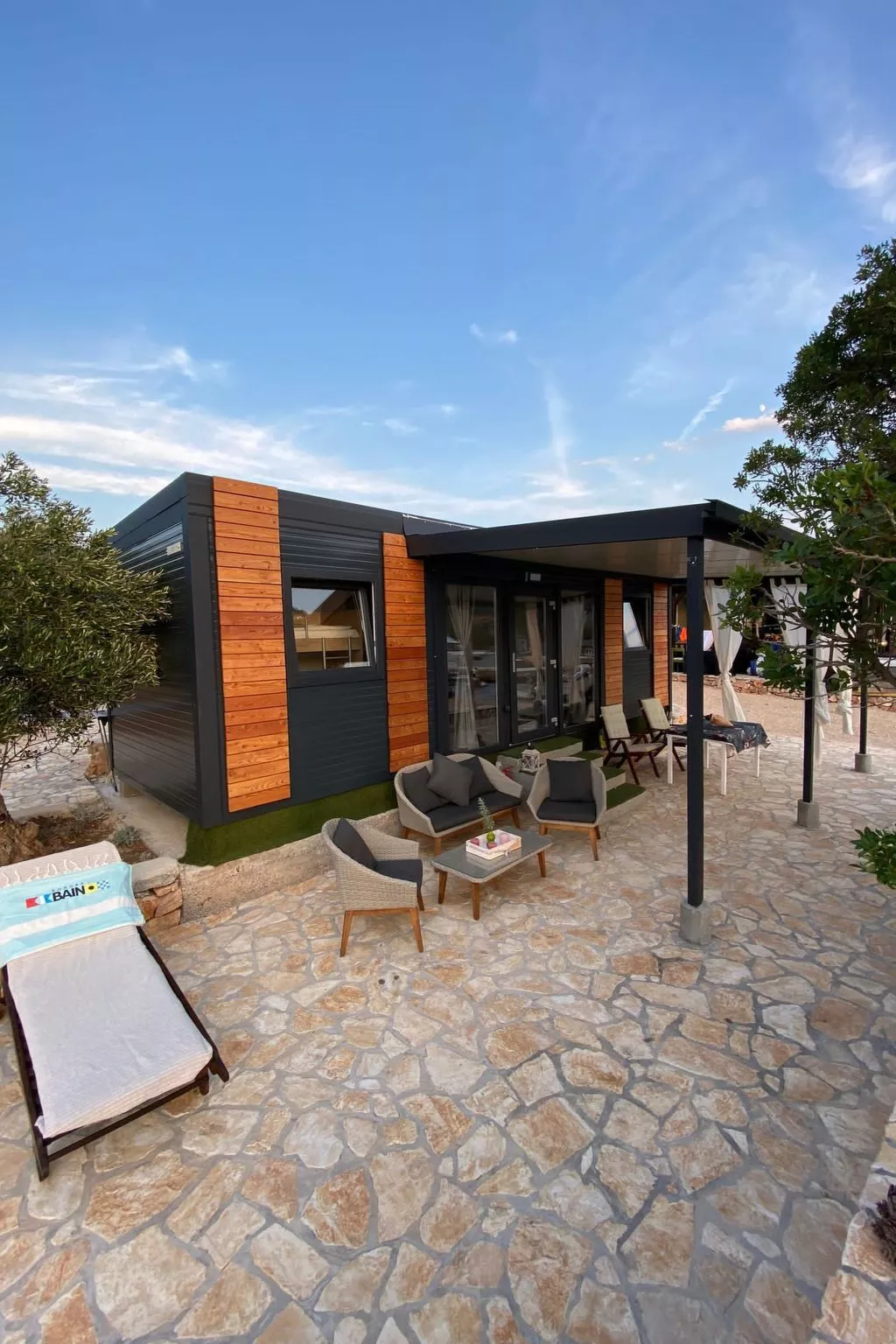 Strandhaus Danica - Ferienanlage Bain, Žut - Kornati-Image-tags.info