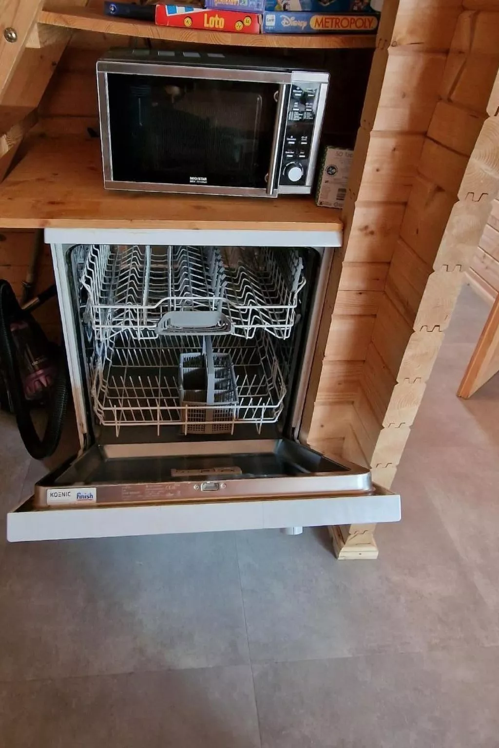 Chalet/ Blockhaus auf Camping-Binnen