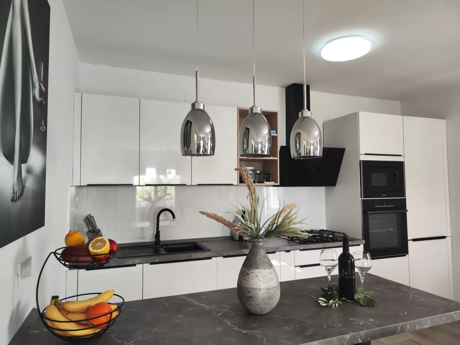 Mit Blick auf das Wasser-Binnen