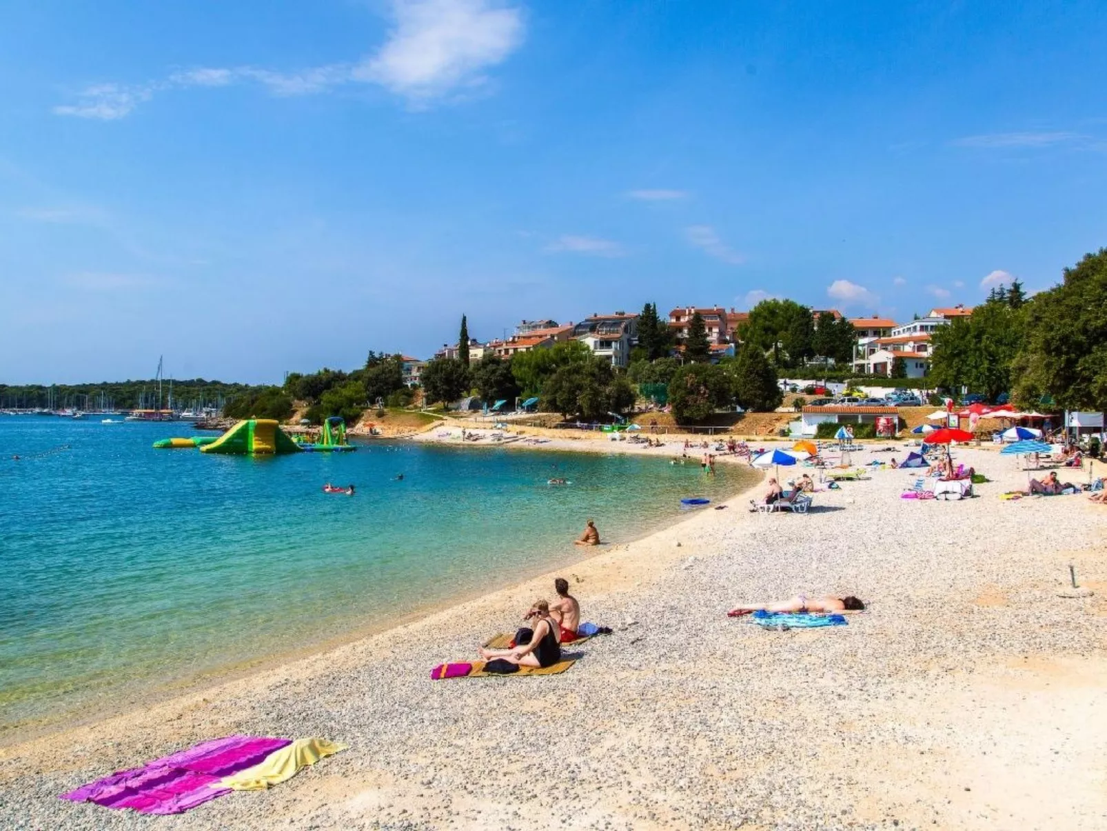 "Darko" mit Balkon-Buiten