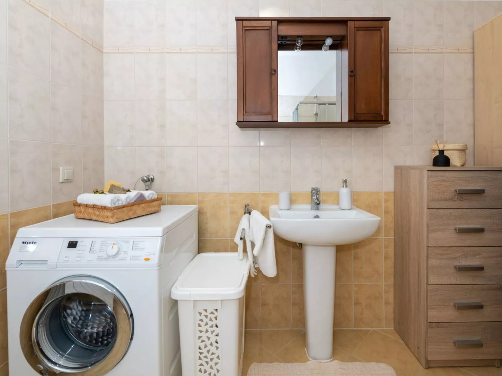 Villa Wish mit beheiztem Pool-Binnen