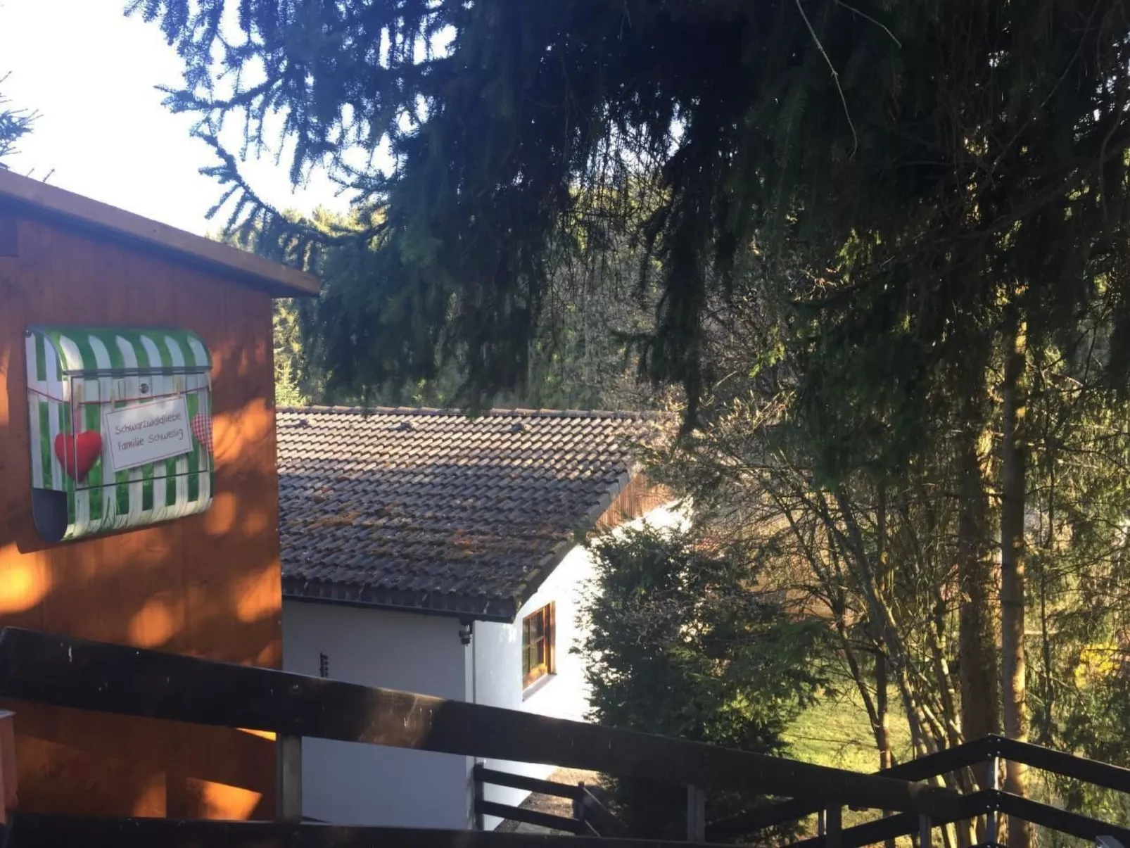 Schwarzwaldhäuschen-Buiten