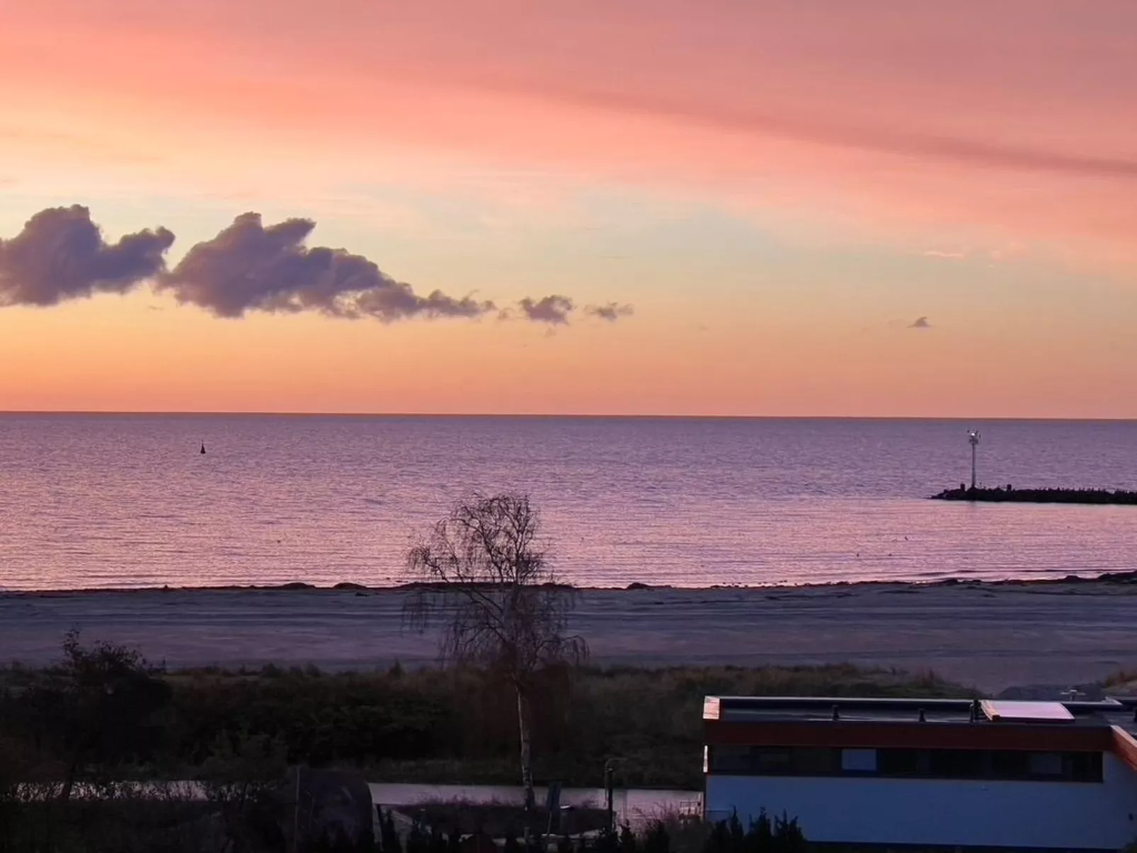 Südbalkon mit Meerblick-Buiten